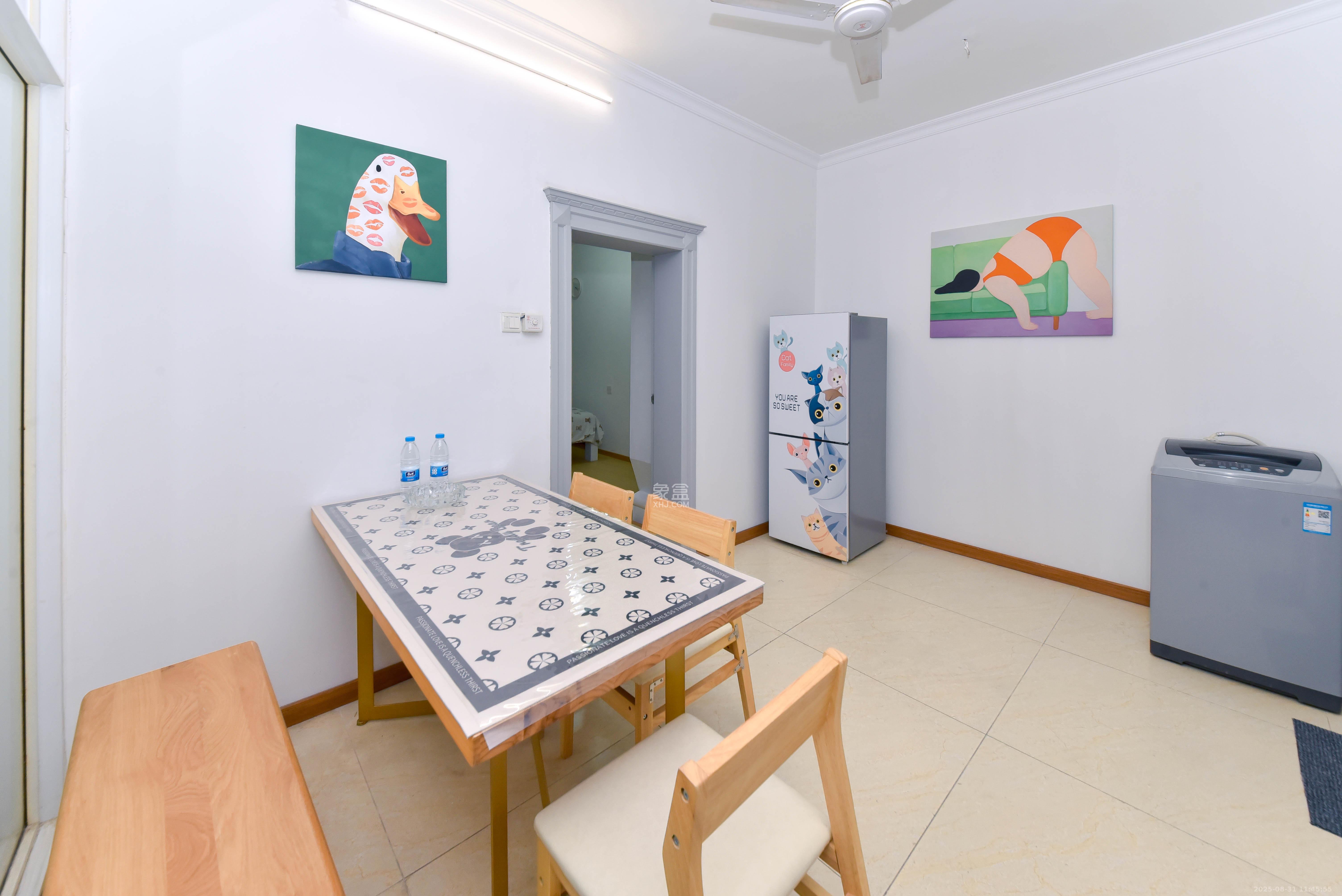 湘农桥社区  3室2厅1卫    3000.0元/月室内图