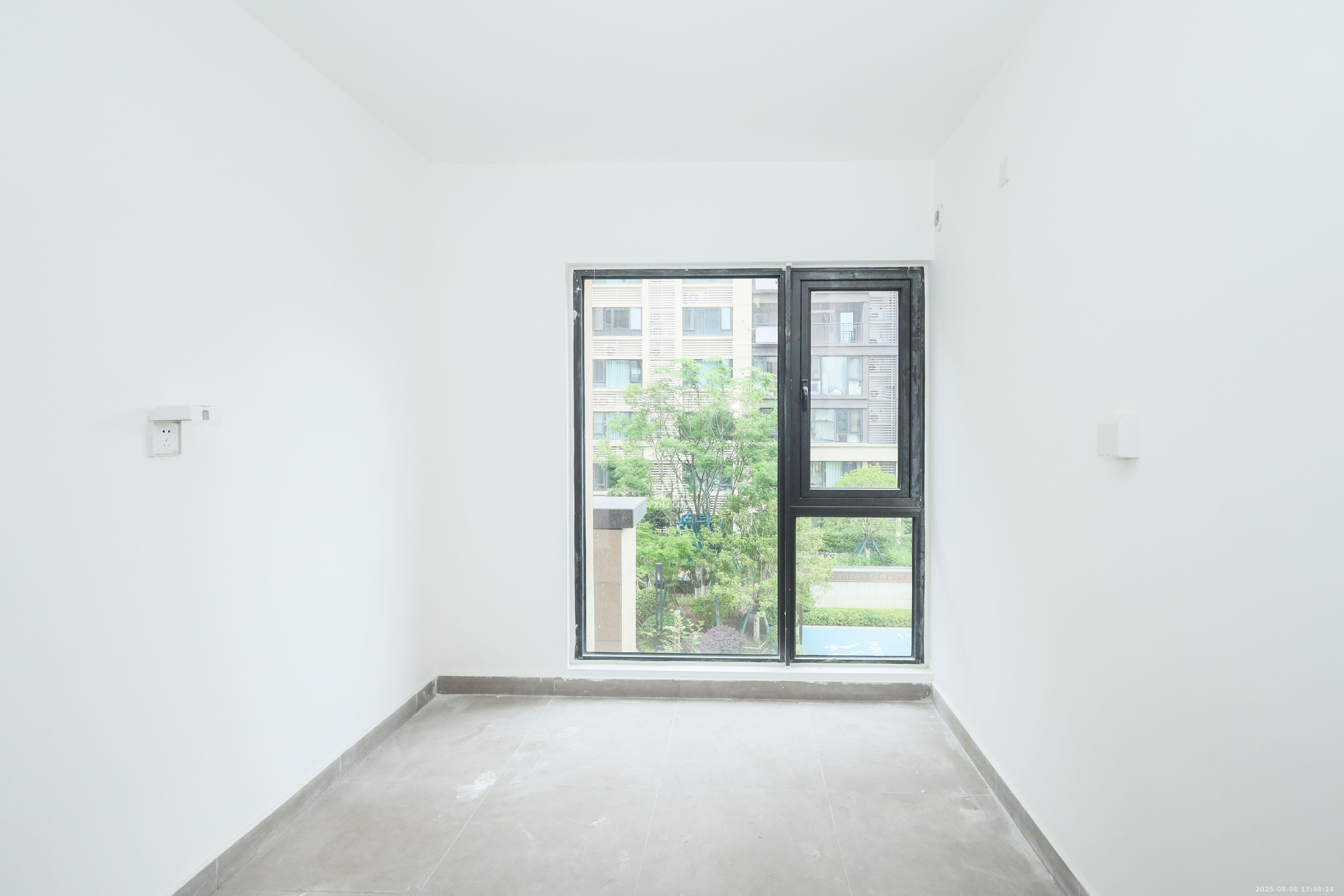 越秀亲爱里  4室2厅2卫    3200.0元/月 越秀亲爱里  4室2厅2卫    3200.0元/月室内图