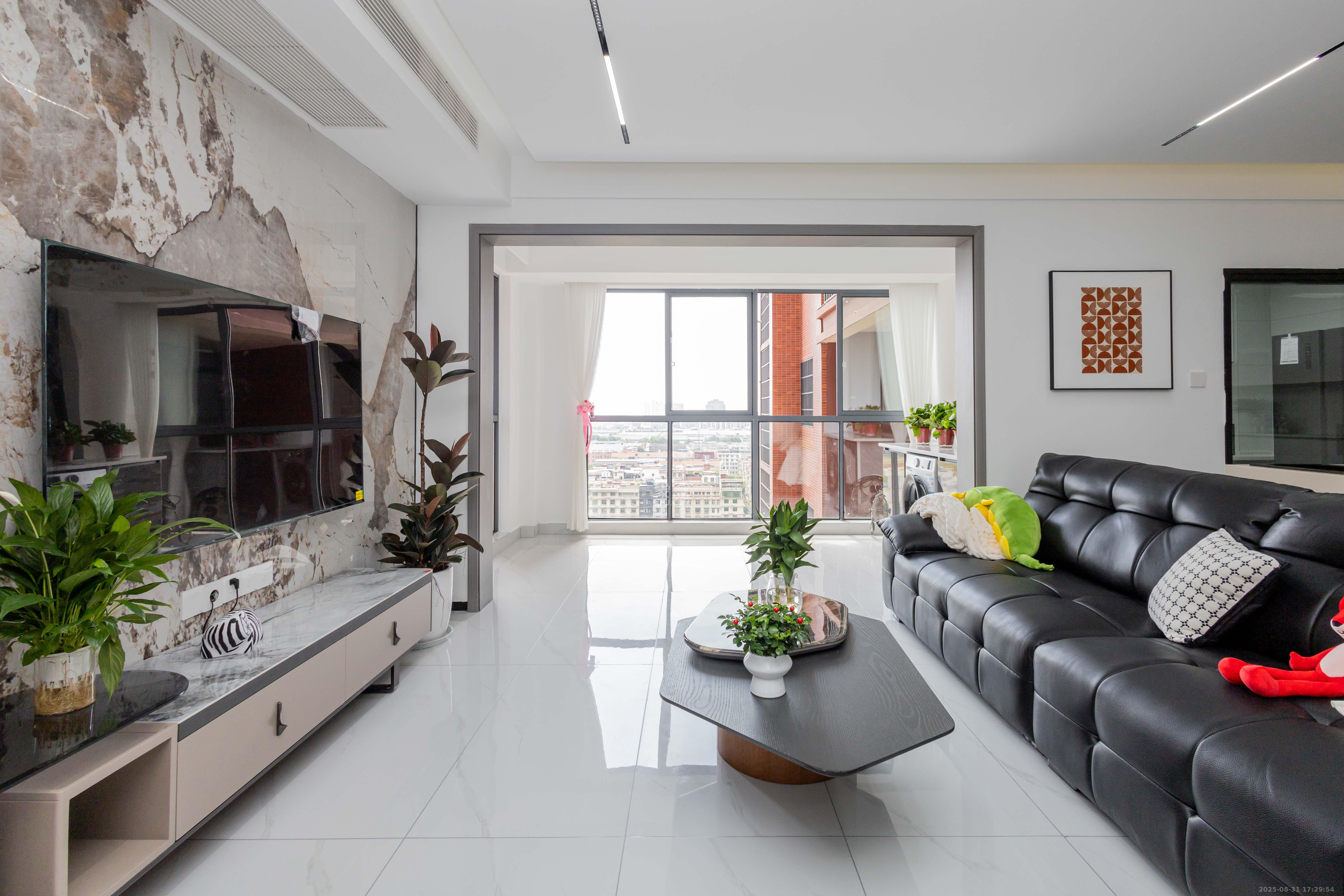 海德公园  4室2厅2卫    86.8万 海德公园  4室2厅2卫    86.8万客厅