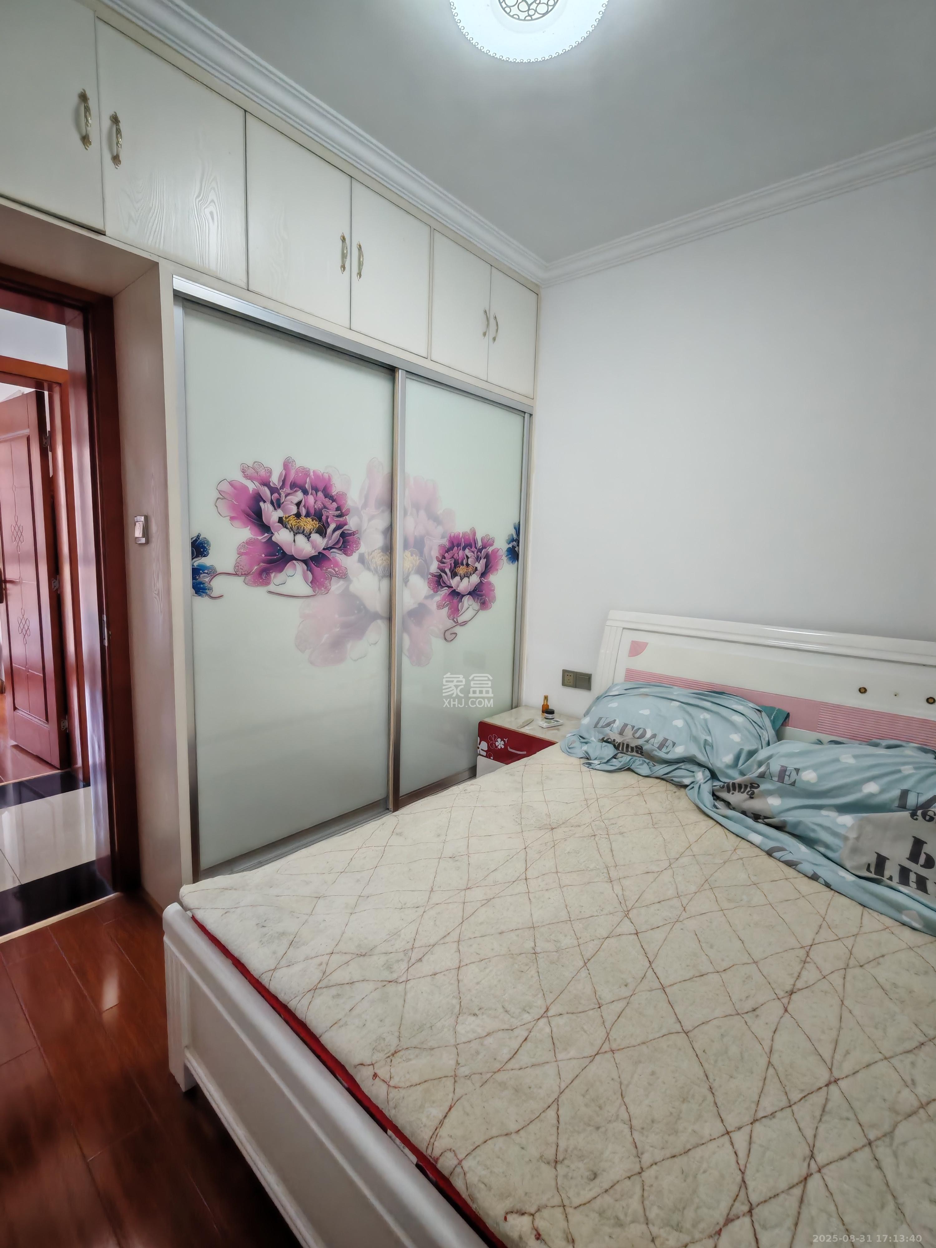 泊林晶城  3室2厅1卫   2300.00元/月室内图