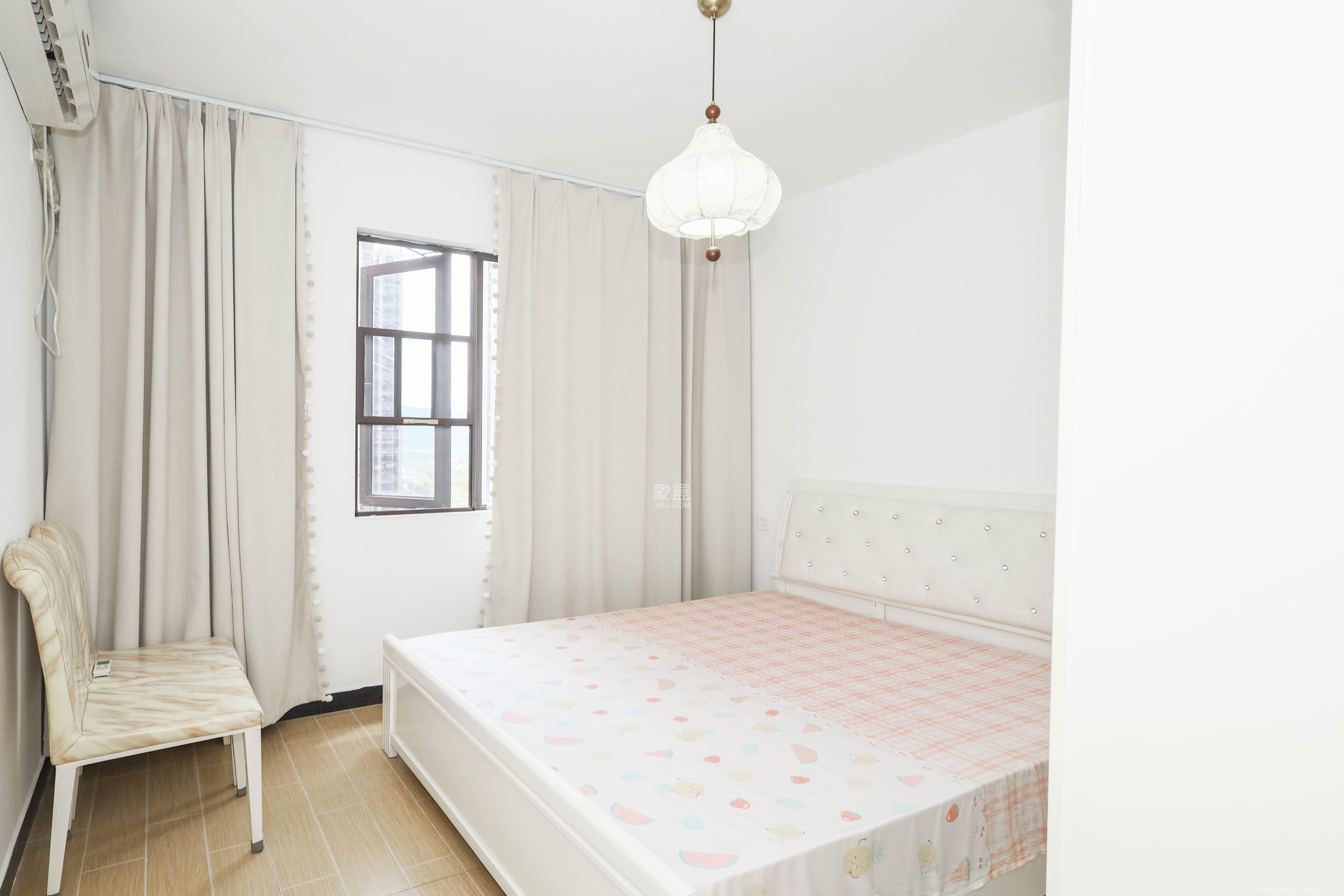 梅溪鑫苑名家  3室2厅1卫    120.0万 梅溪鑫苑名家  3室2厅1卫    120.0万卧室