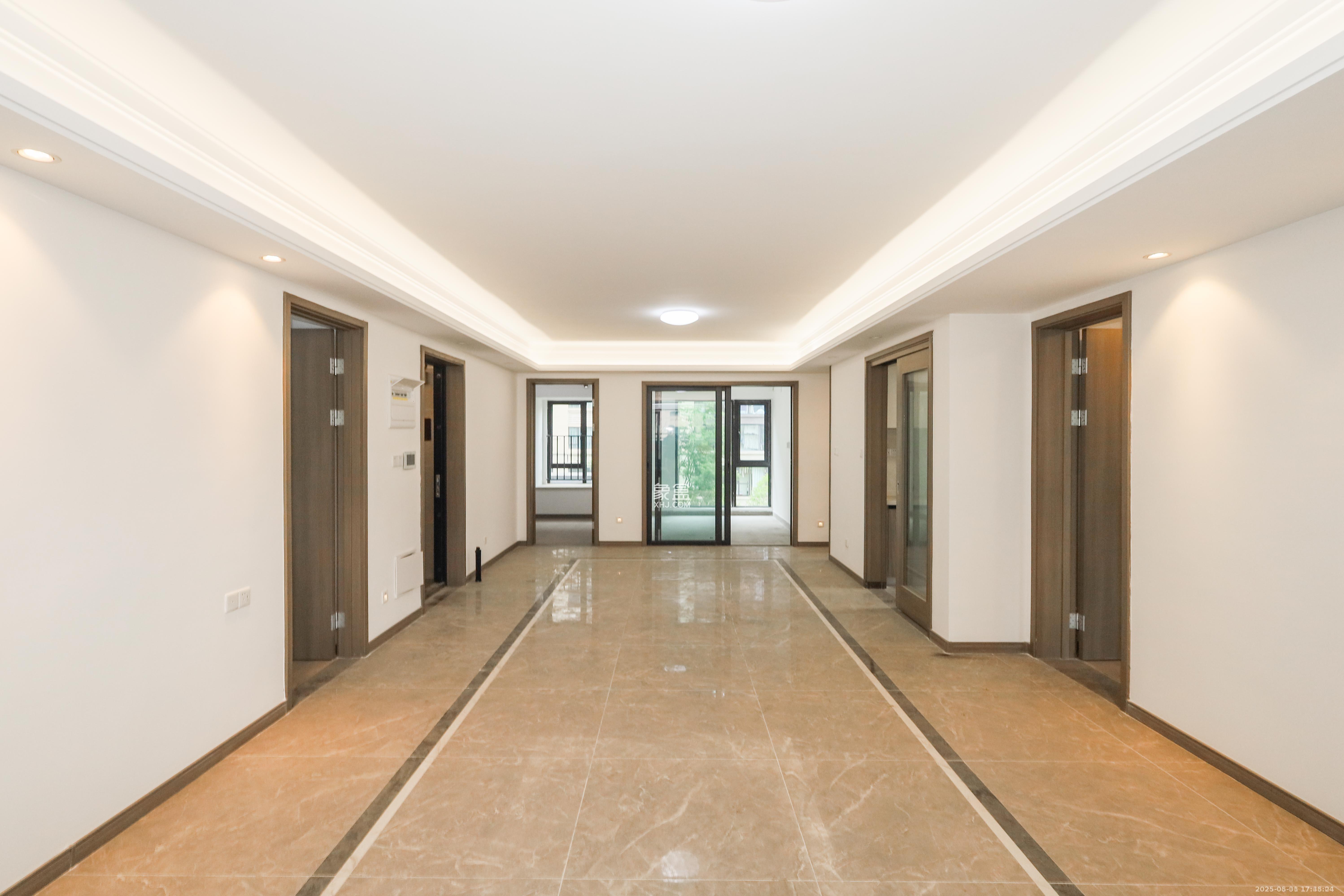 越秀亲爱里  4室2厅2卫    3200.0元/月 越秀亲爱里  4室2厅2卫    3200.0元/月室内图