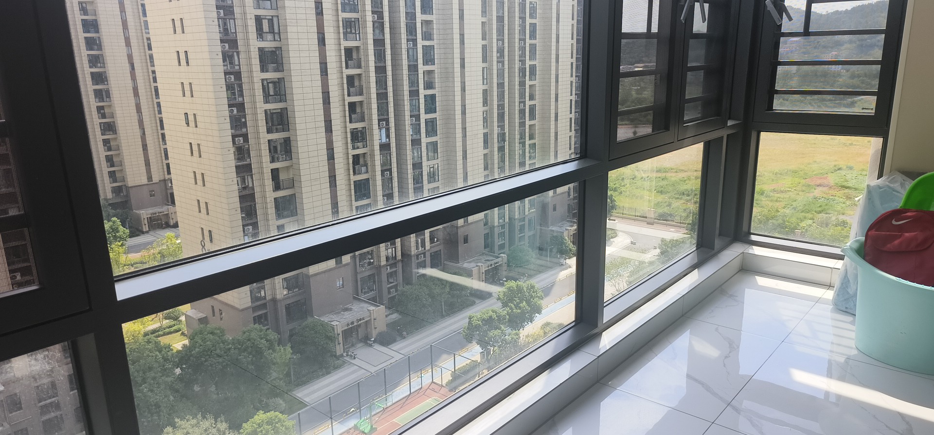 碧桂园豪园-二期  4室2厅2卫    1800.0元/月室内图