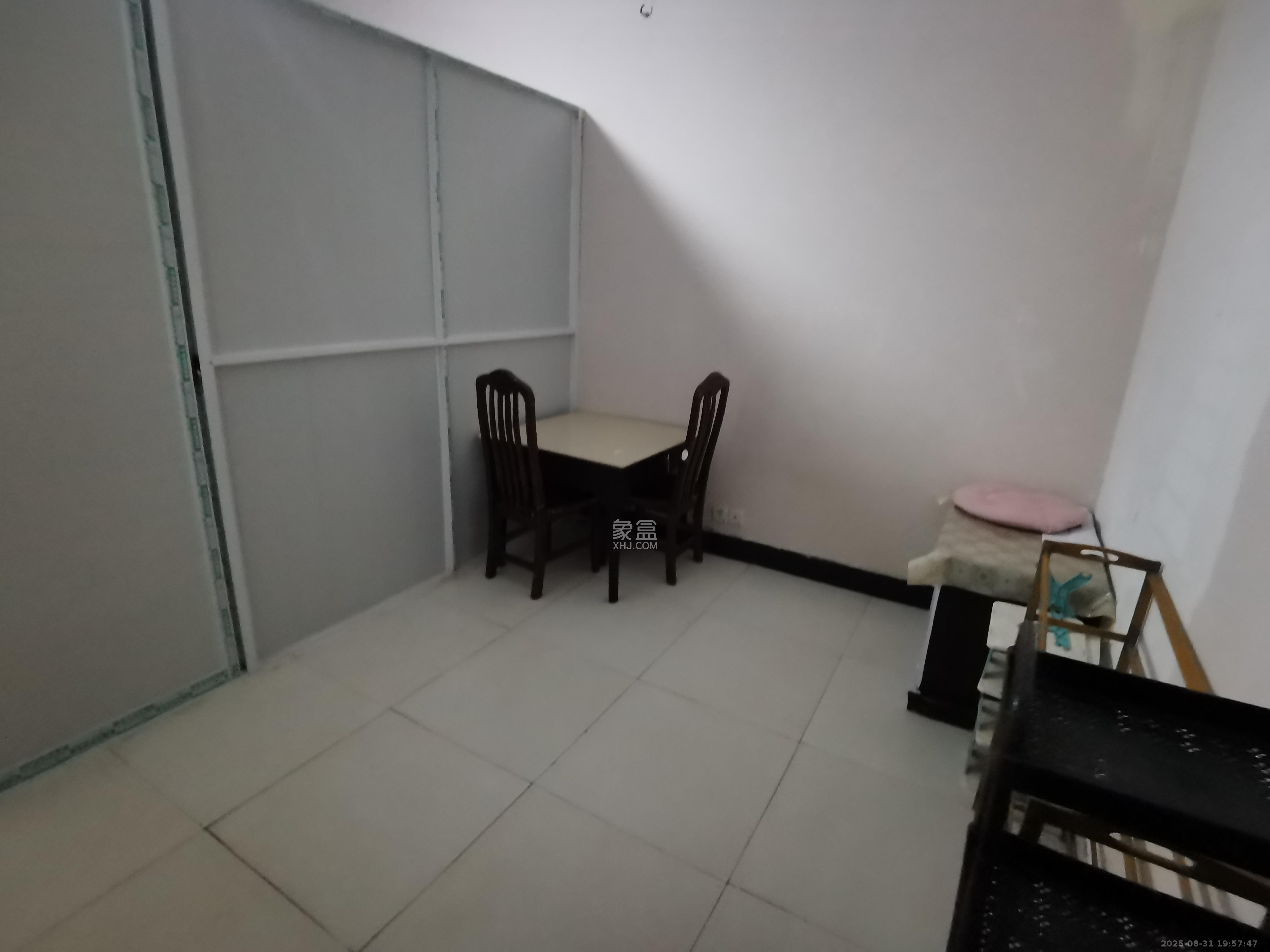 马王堆陶瓷城新合区 1室0厅0卫 800.0元/月 马王堆陶瓷城新合区 1室0厅0卫 800.0元/月室内图