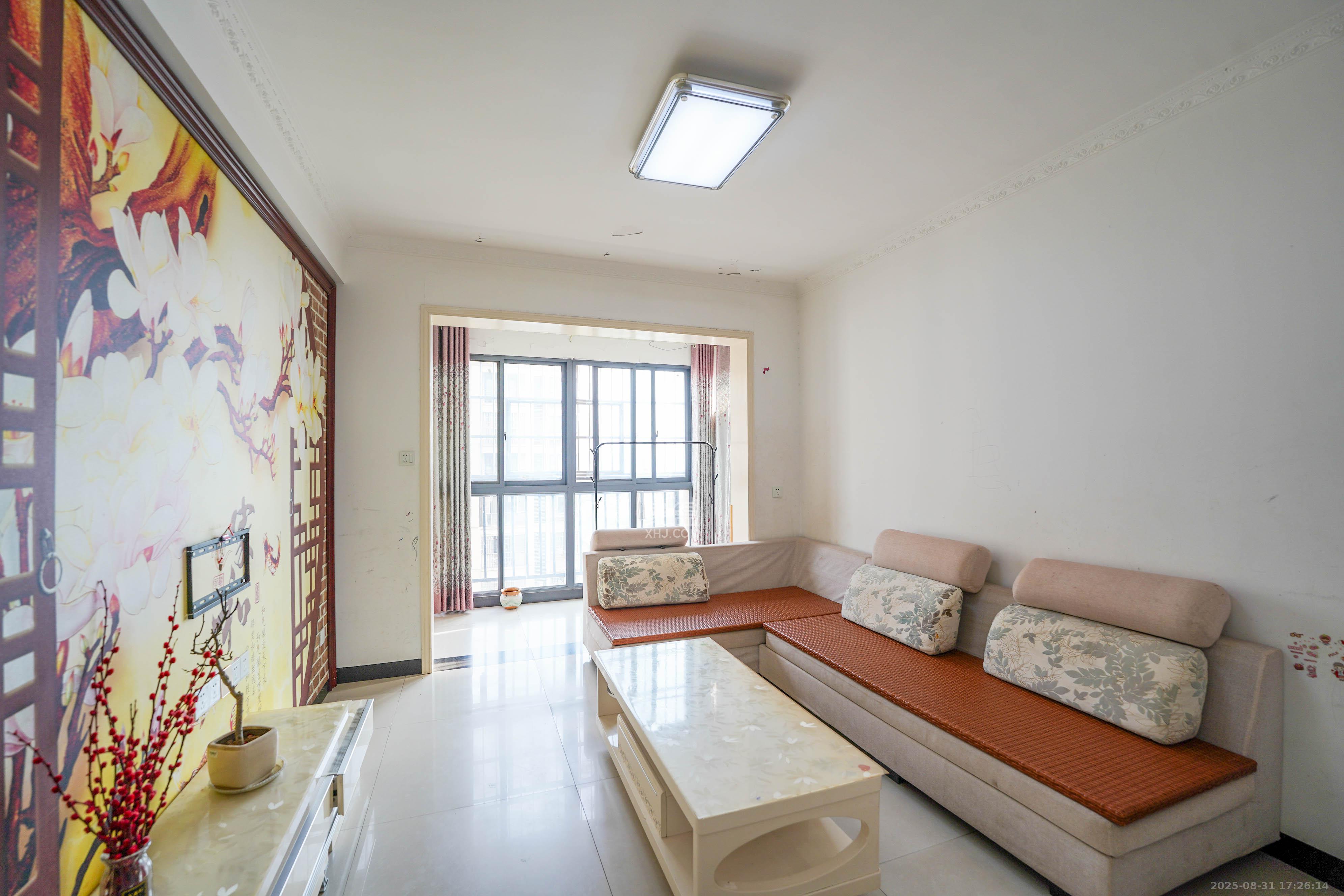 鑫天格林香山  2室2厅1卫    39.0万 鑫天格林香山  2室2厅1卫    39.0万