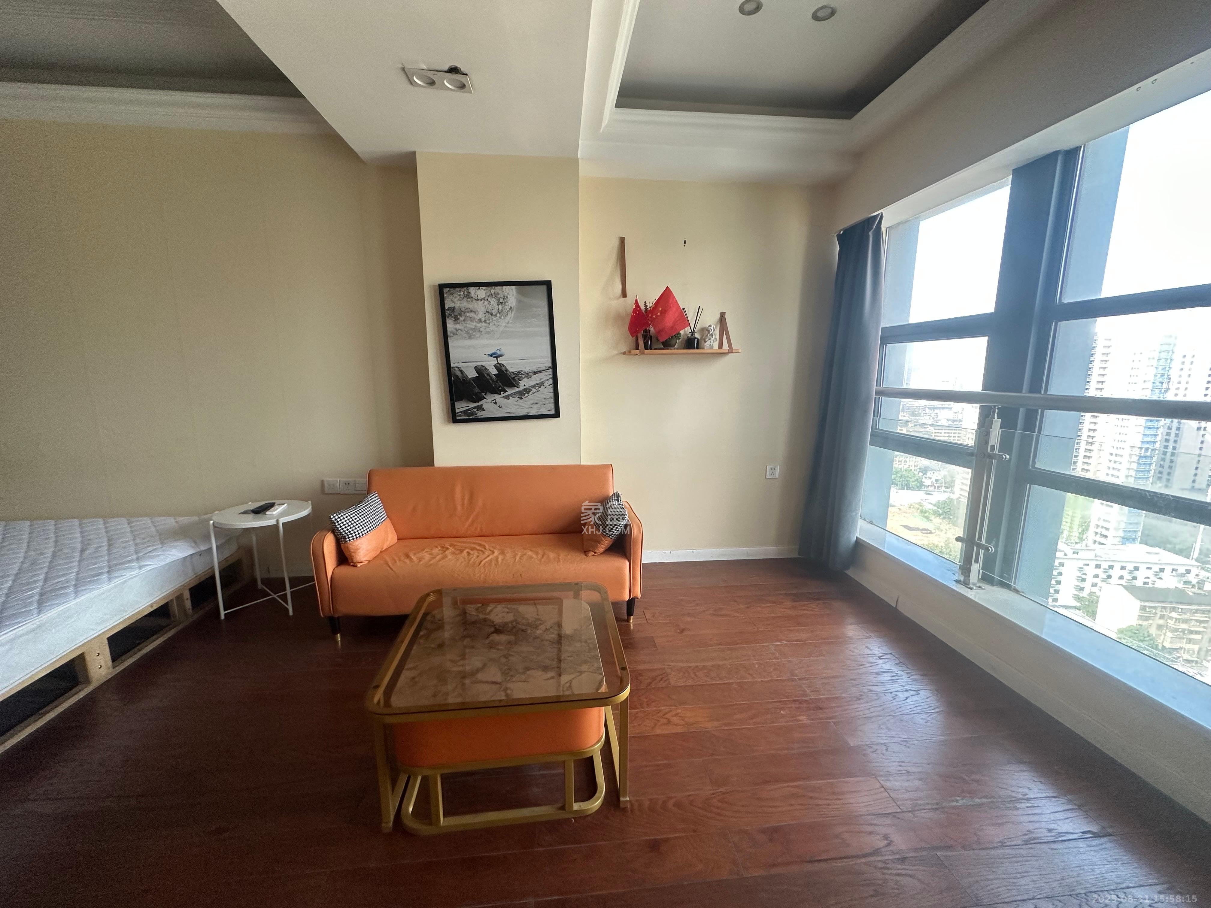 壹号公馆 2室1厅1卫 2500.0元/月 壹号公馆 2室1厅1卫 2500.0元/月室内图