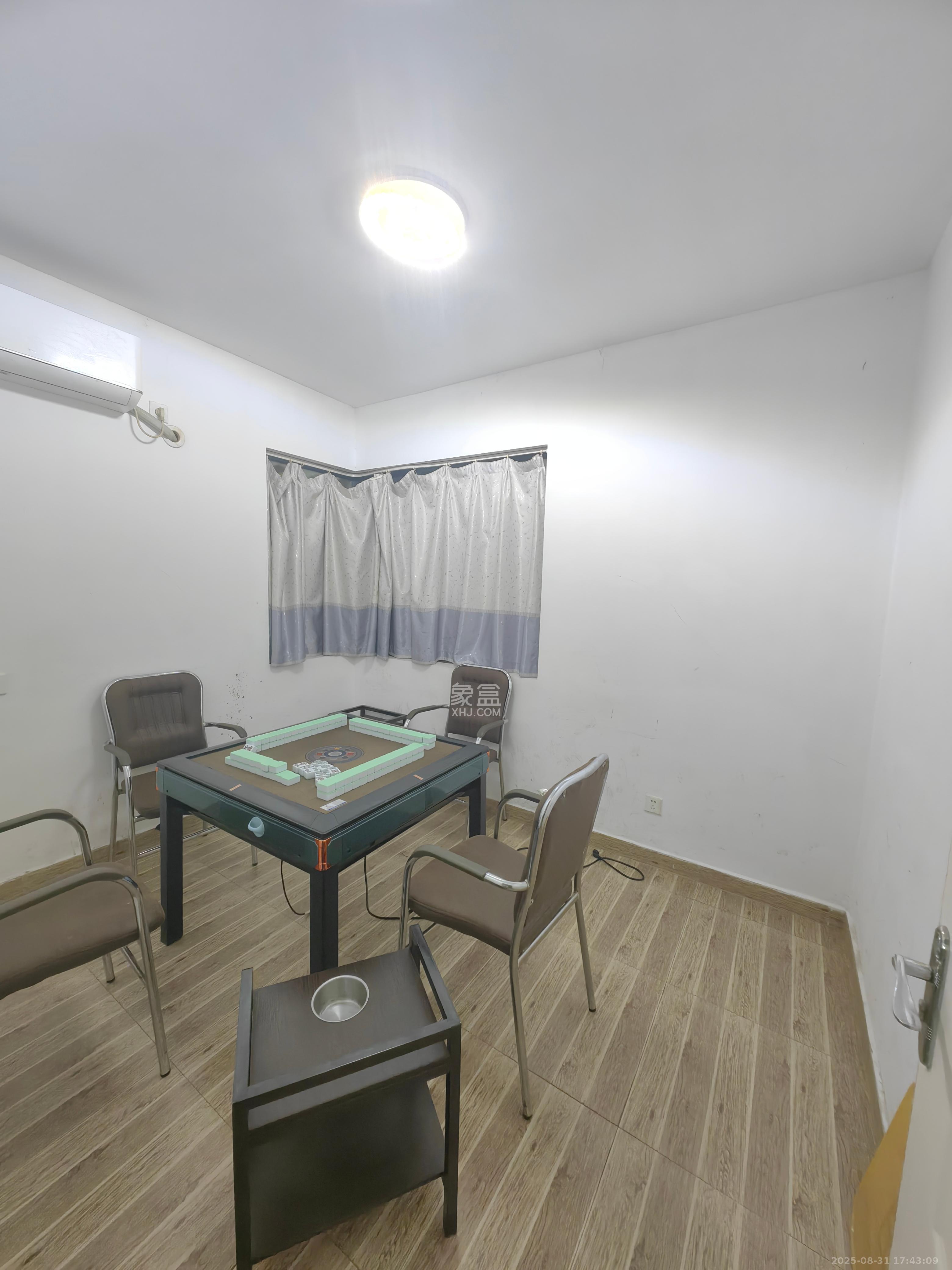 中建芙蓉嘉苑  3室2厅1卫    2300.0元/月 中建芙蓉嘉苑  3室2厅1卫    2300.0元/月室内图