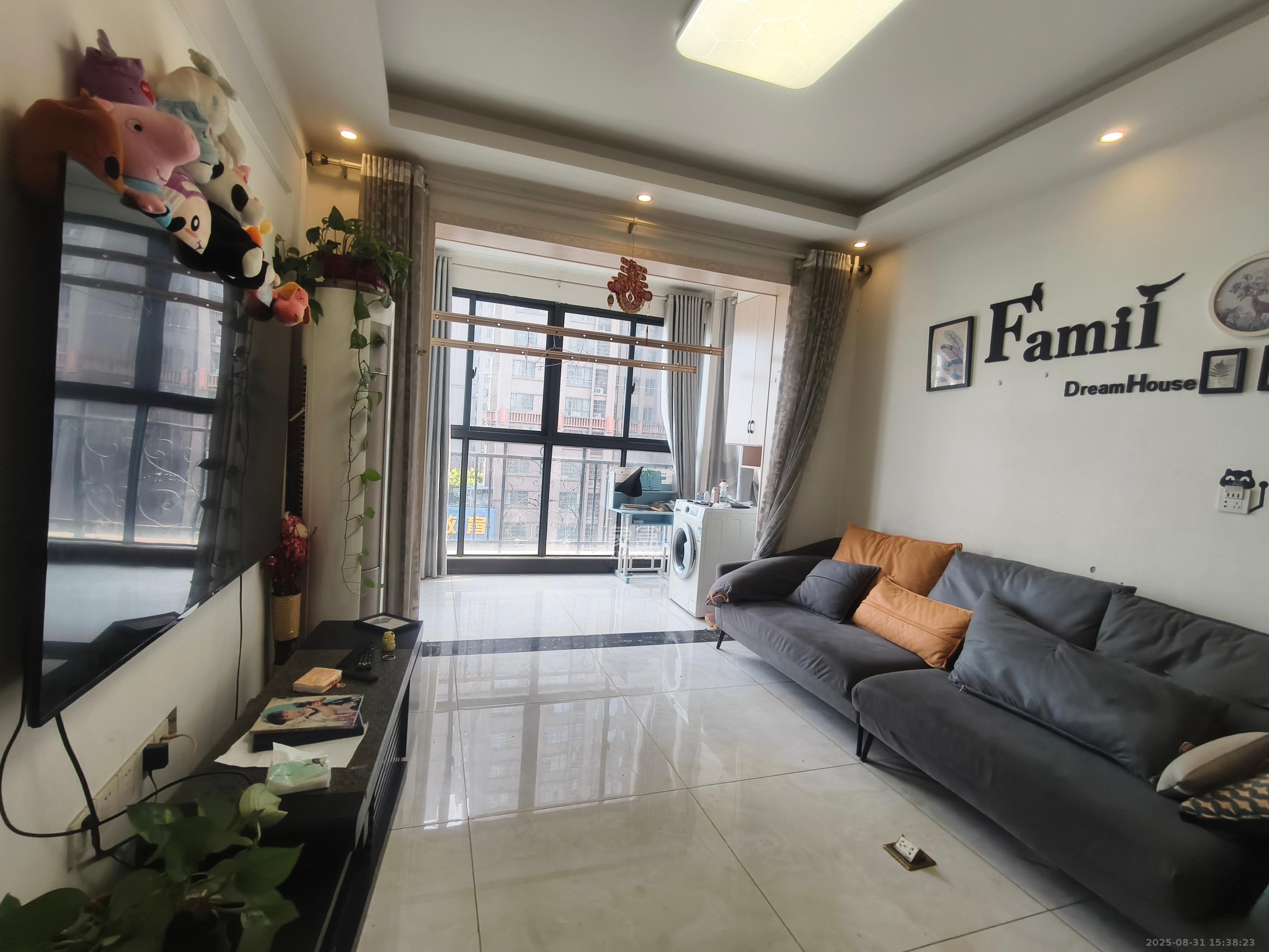 康桥长郡  3室2厅1卫    2000.0元/月 康桥长郡  3室2厅1卫    2000.0元/月