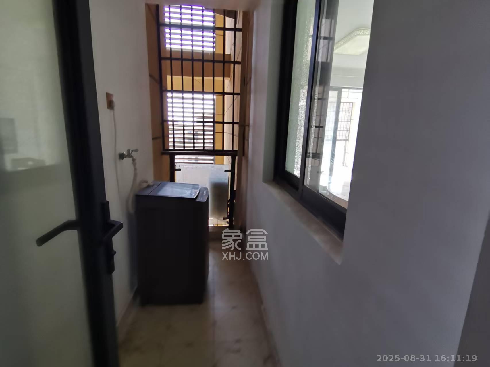 明发国际城 2室2厅1卫 1900.0元/月 明发国际城 2室2厅1卫 1900.0元/月室内图