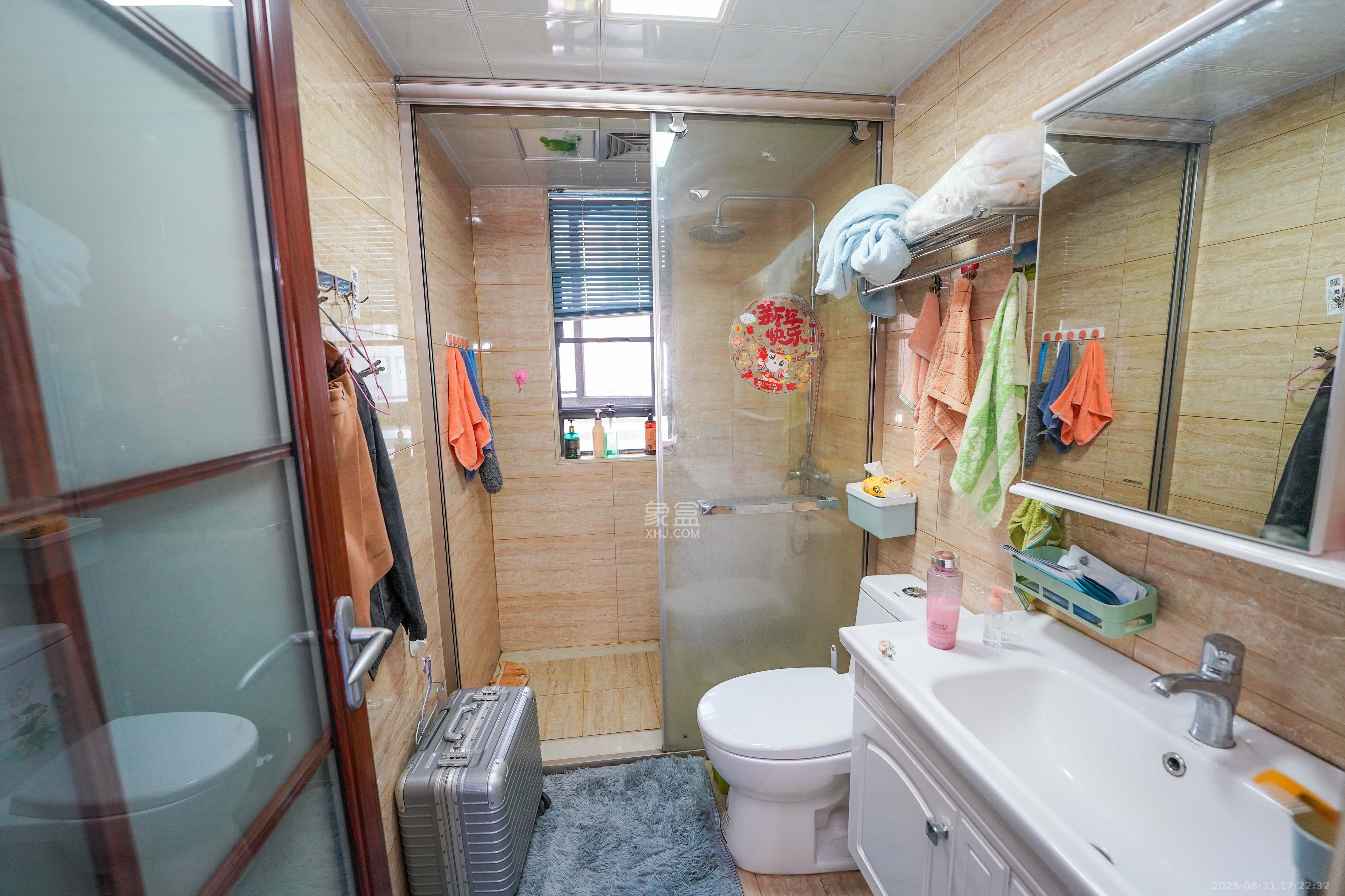 汇金城/嘉华城(二期、三期) 4室2厅2卫 150.0万 汇金城/嘉华城(二期、三期) 4室2厅2卫 150.0万卫生间