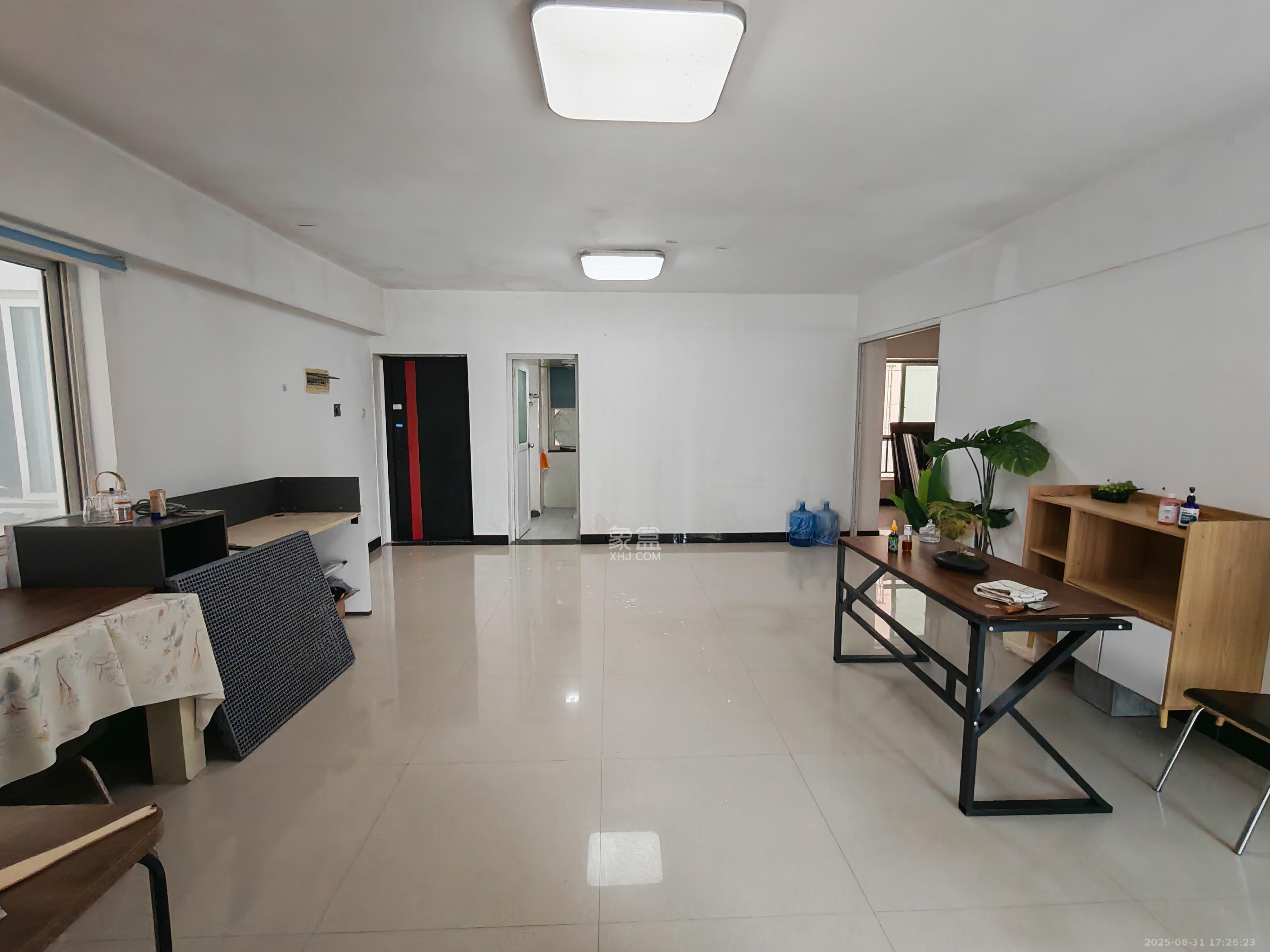 未来现代城  4室2厅2卫    2200.0元/月 未来现代城  4室2厅2卫    2200.0元/月