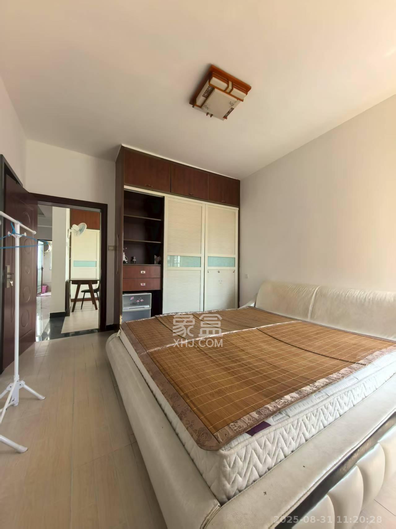 爱琴海岸  4室2厅2卫    2600.0元/月 爱琴海岸  4室2厅2卫    2600.0元/月室内图