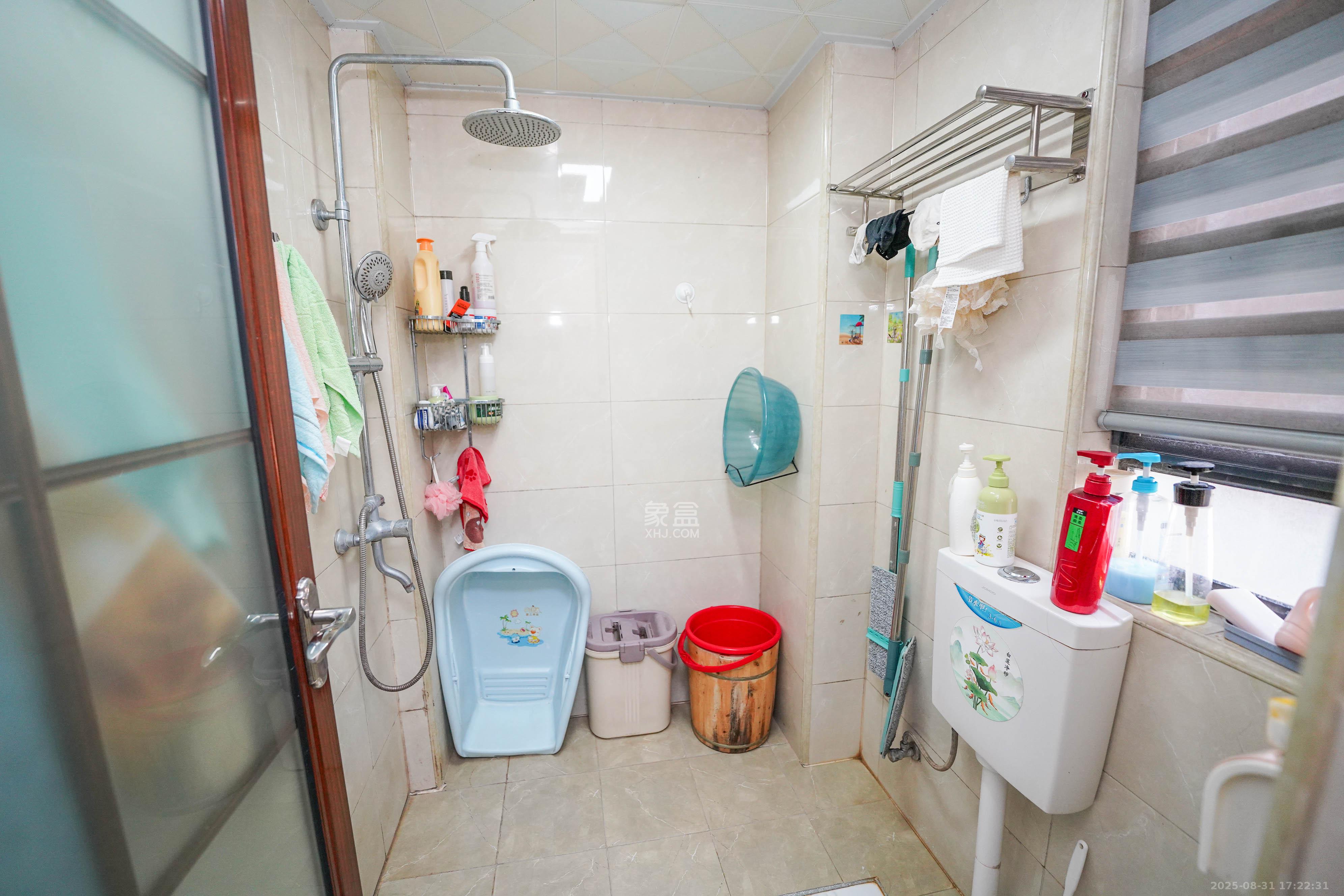 汇金城/嘉华城(二期、三期) 4室2厅2卫 150.0万 汇金城/嘉华城(二期、三期) 4室2厅2卫 150.0万卫生间