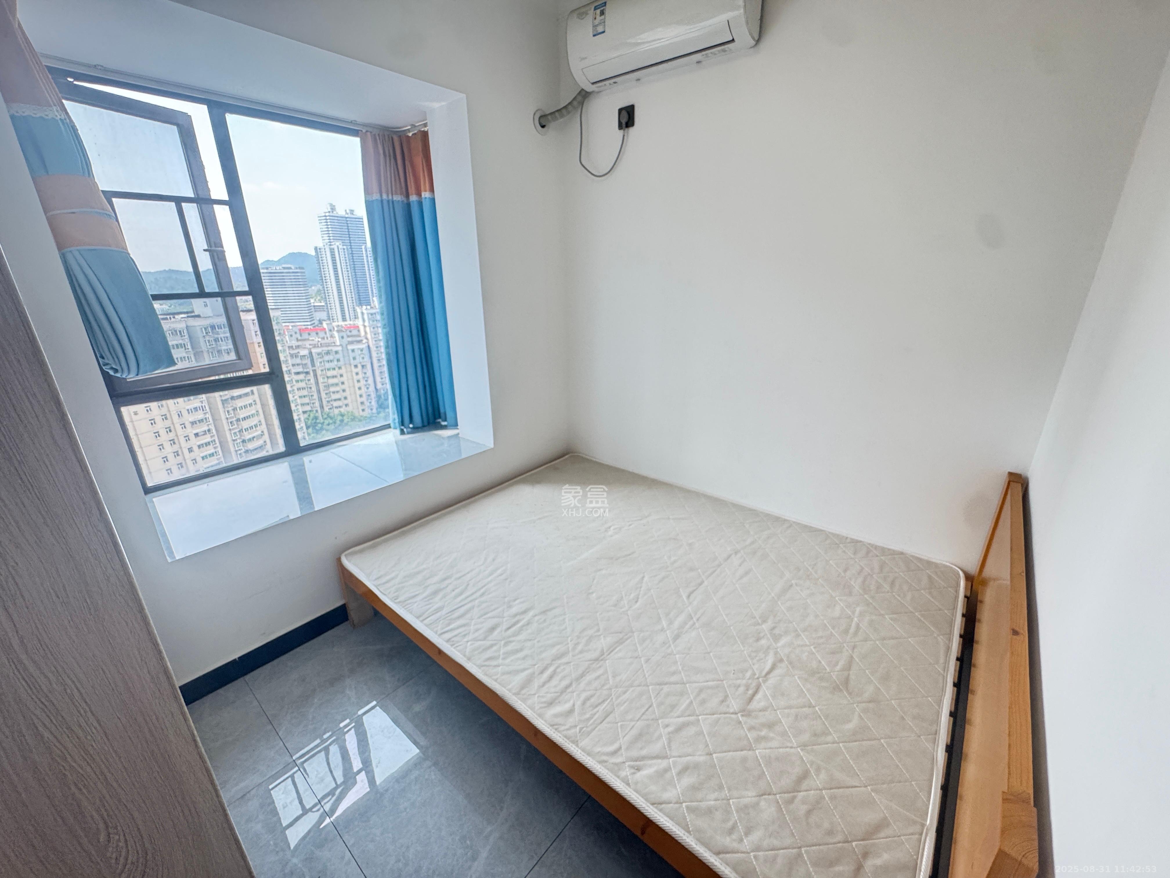 吉泰园安置小区  2室1厅1卫   2200.00元/月室内图