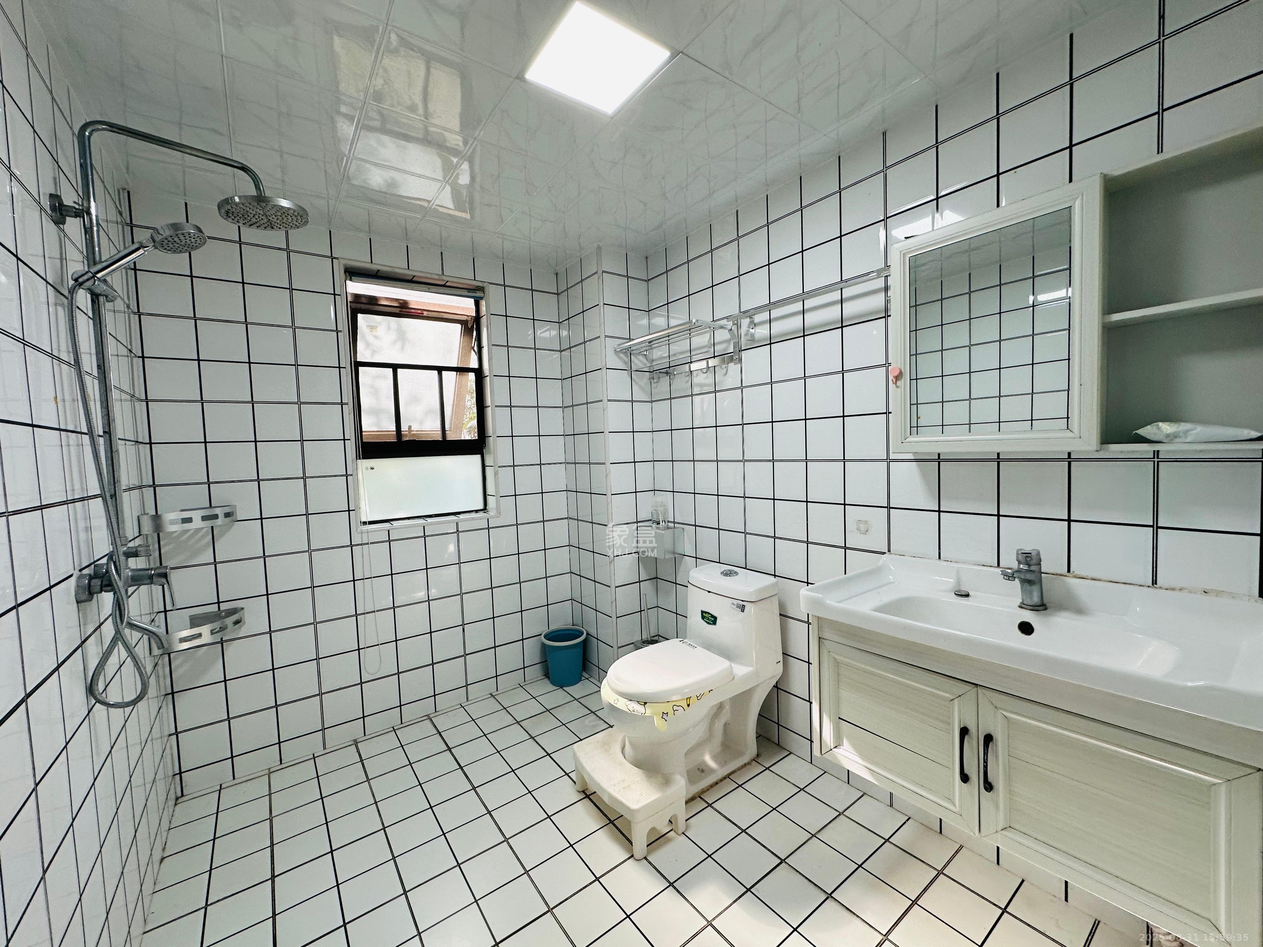 佳兆业云顶梅溪湖(佳兆业梅溪荟)  4室2厅2卫    3500.0元/月 佳兆业云顶梅溪湖(佳兆业梅溪荟)  4室2厅2卫    3500.0元/月室内图