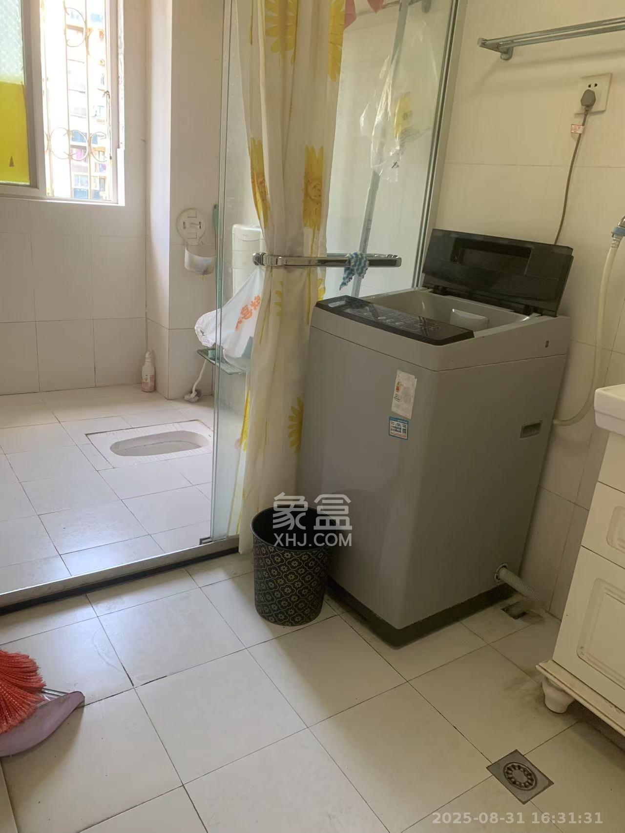 申奥美域  1室2厅2卫    2400.0元/月 申奥美域  1室2厅2卫    2400.0元/月室内图