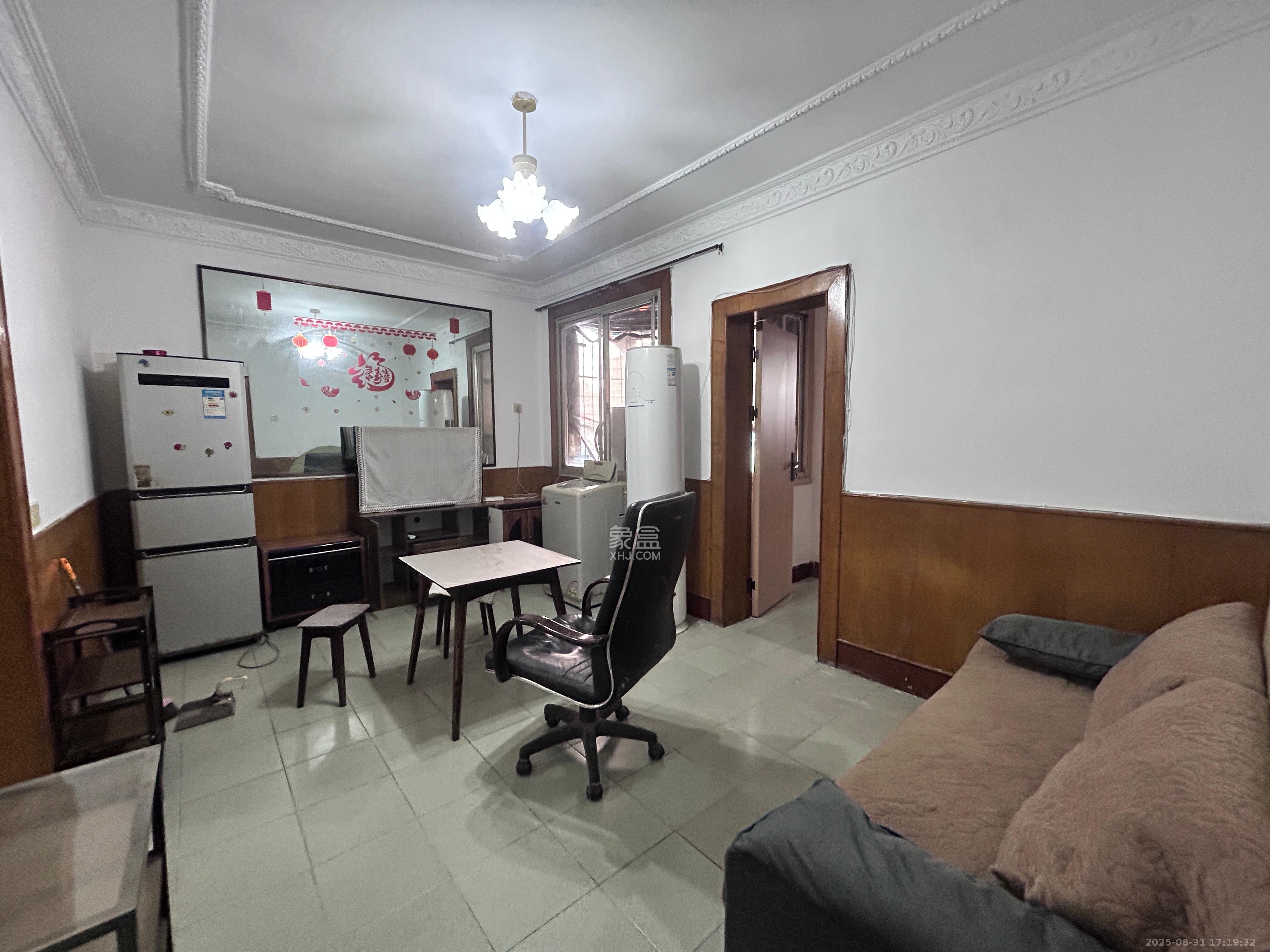 狮子山二片 2室1厅1卫 1200.0元/月 狮子山二片 2室1厅1卫 1200.0元/月室内图