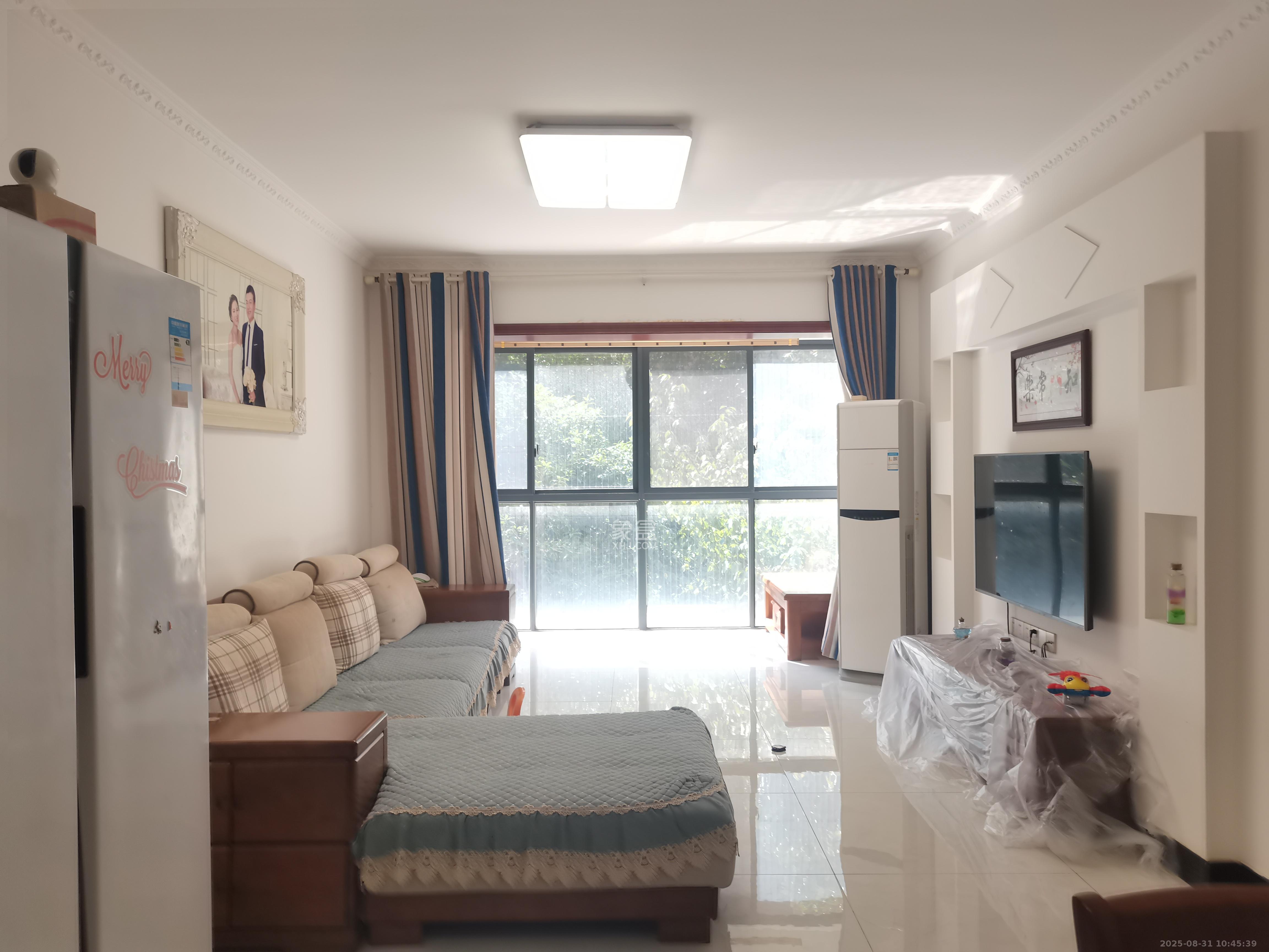 湘府十城(汇财御景湾新寓,汇财国际) 3室2厅1卫 2000.0元/月 湘府十城(汇财御景湾新寓,汇财国际) 3室2厅1卫 2000.0元/月室内图