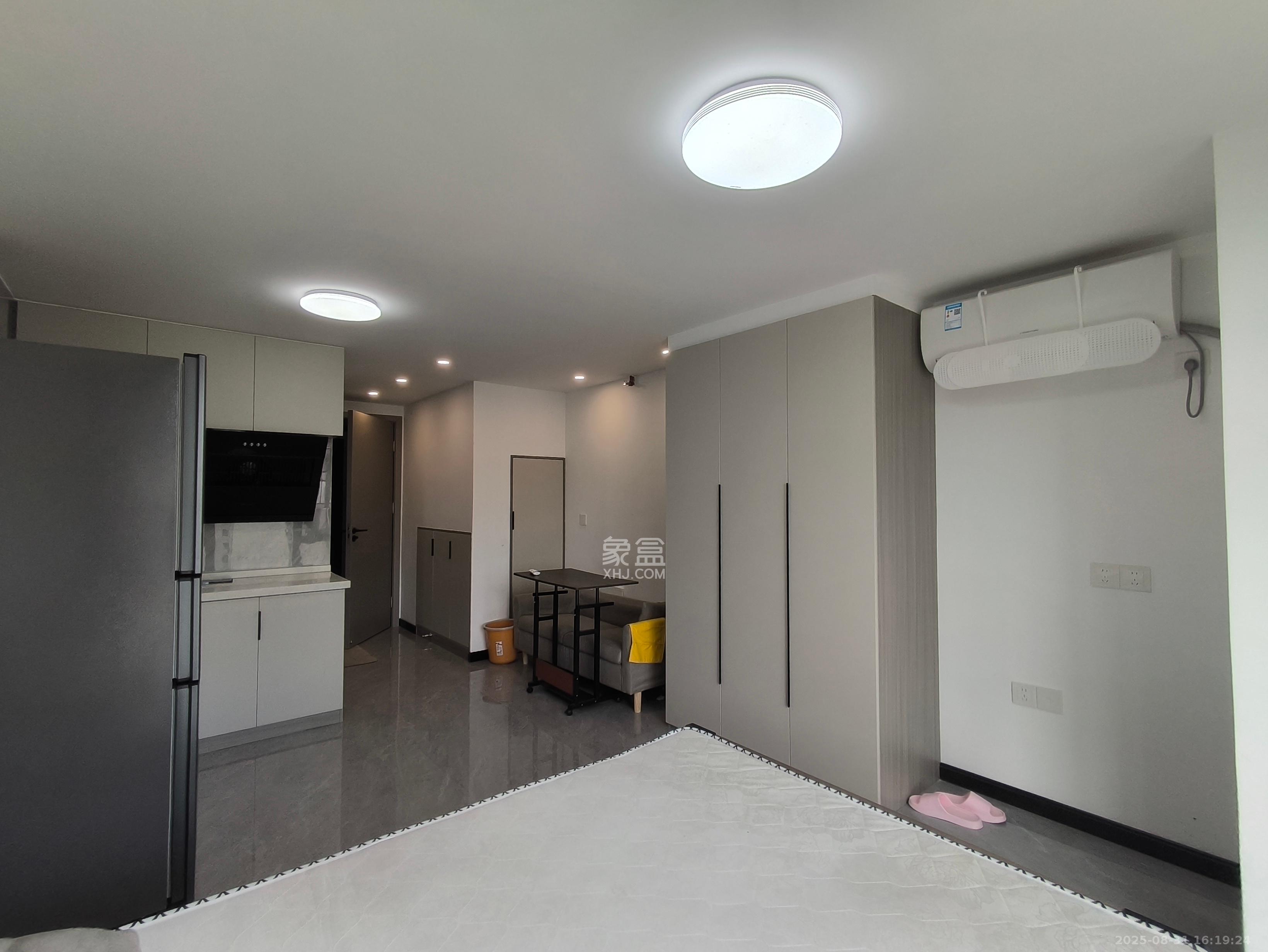 清控湖山雅居北区 1室1厅1卫 1300.0元/月 清控湖山雅居北区 1室1厅1卫 1300.0元/月室内图