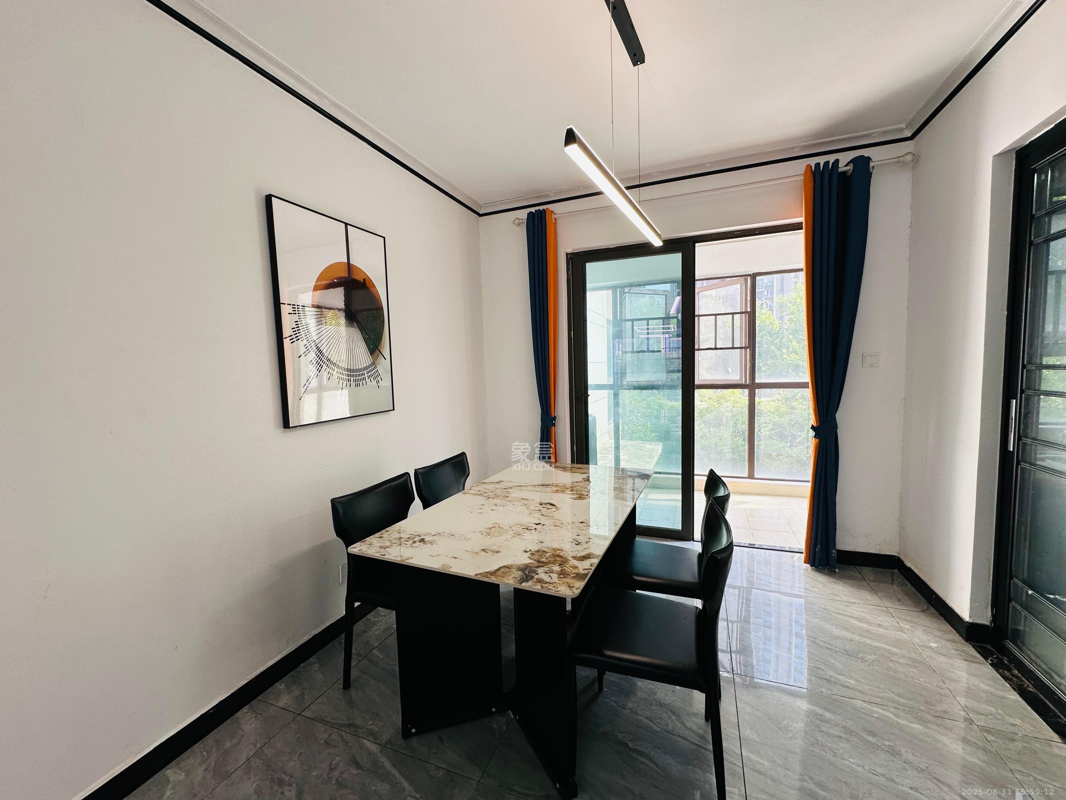 佳兆业云顶梅溪湖(佳兆业梅溪荟)  4室2厅2卫    3500.0元/月 佳兆业云顶梅溪湖(佳兆业梅溪荟)  4室2厅2卫    3500.0元/月室内图