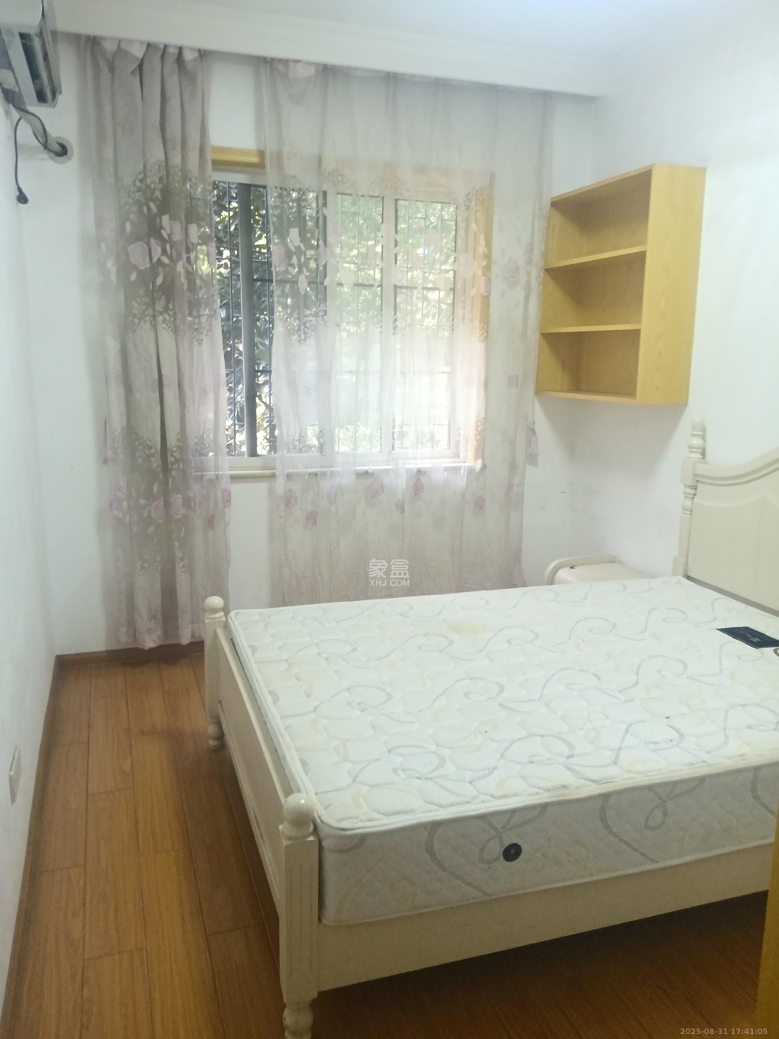 沁园春御院 3室2厅2卫 3500.0元/月 沁园春御院 3室2厅2卫 3500.0元/月室内图