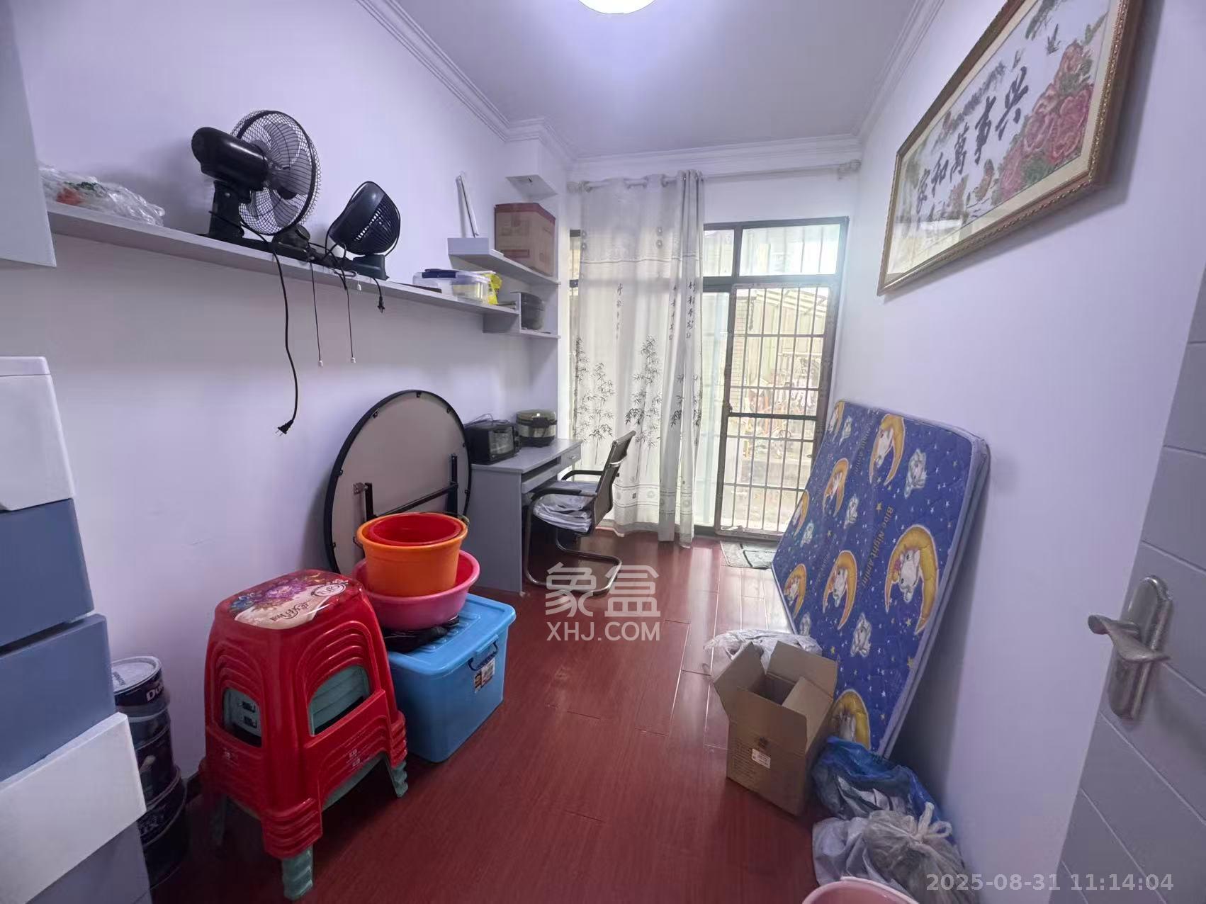 楚天世纪城东苑 4室2厅2卫 2200.0元/月 楚天世纪城东苑 4室2厅2卫 2200.0元/月室内图