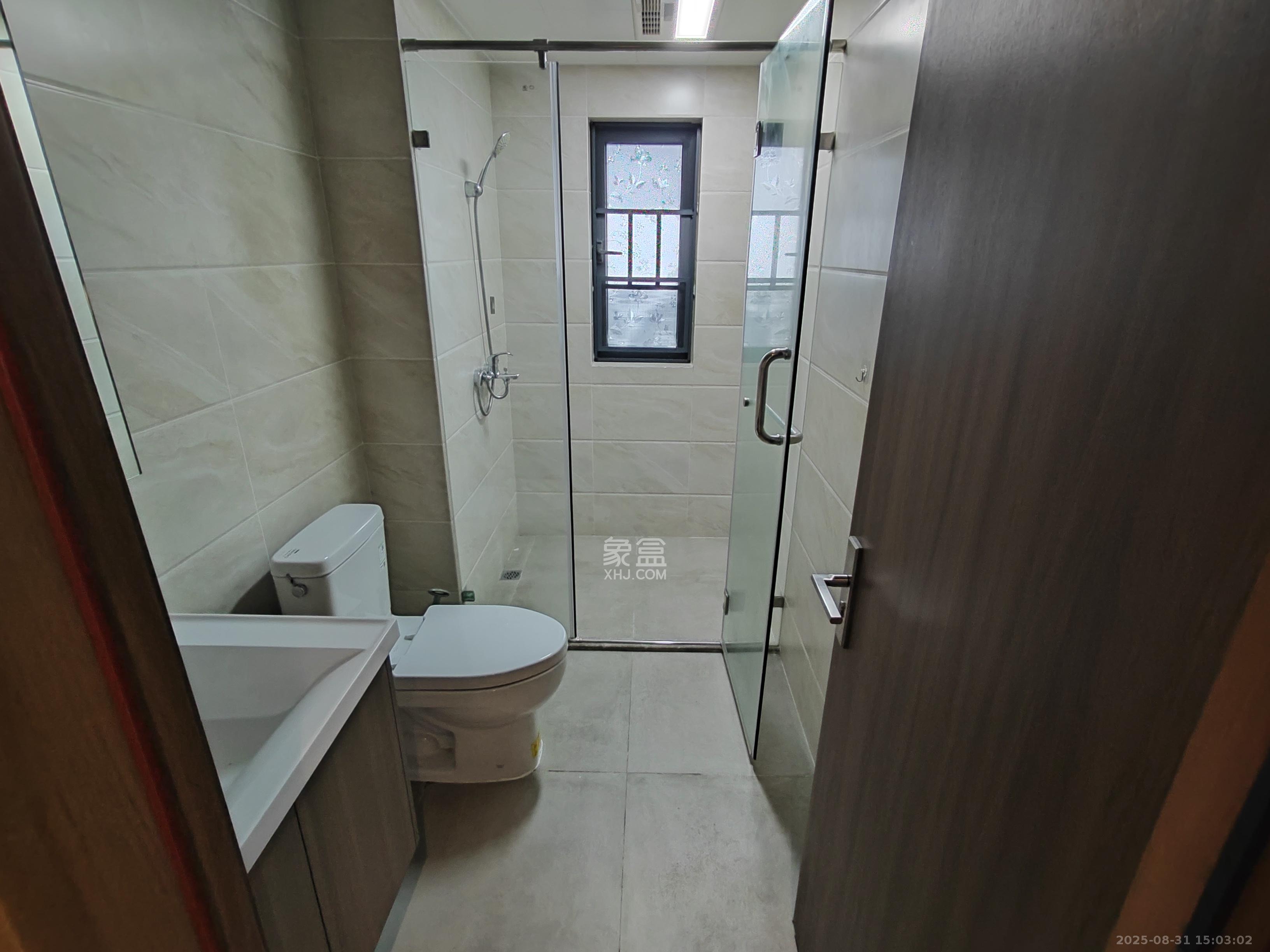 保利恒伟时光印象  4室2厅2卫    2600.0元/月室内图