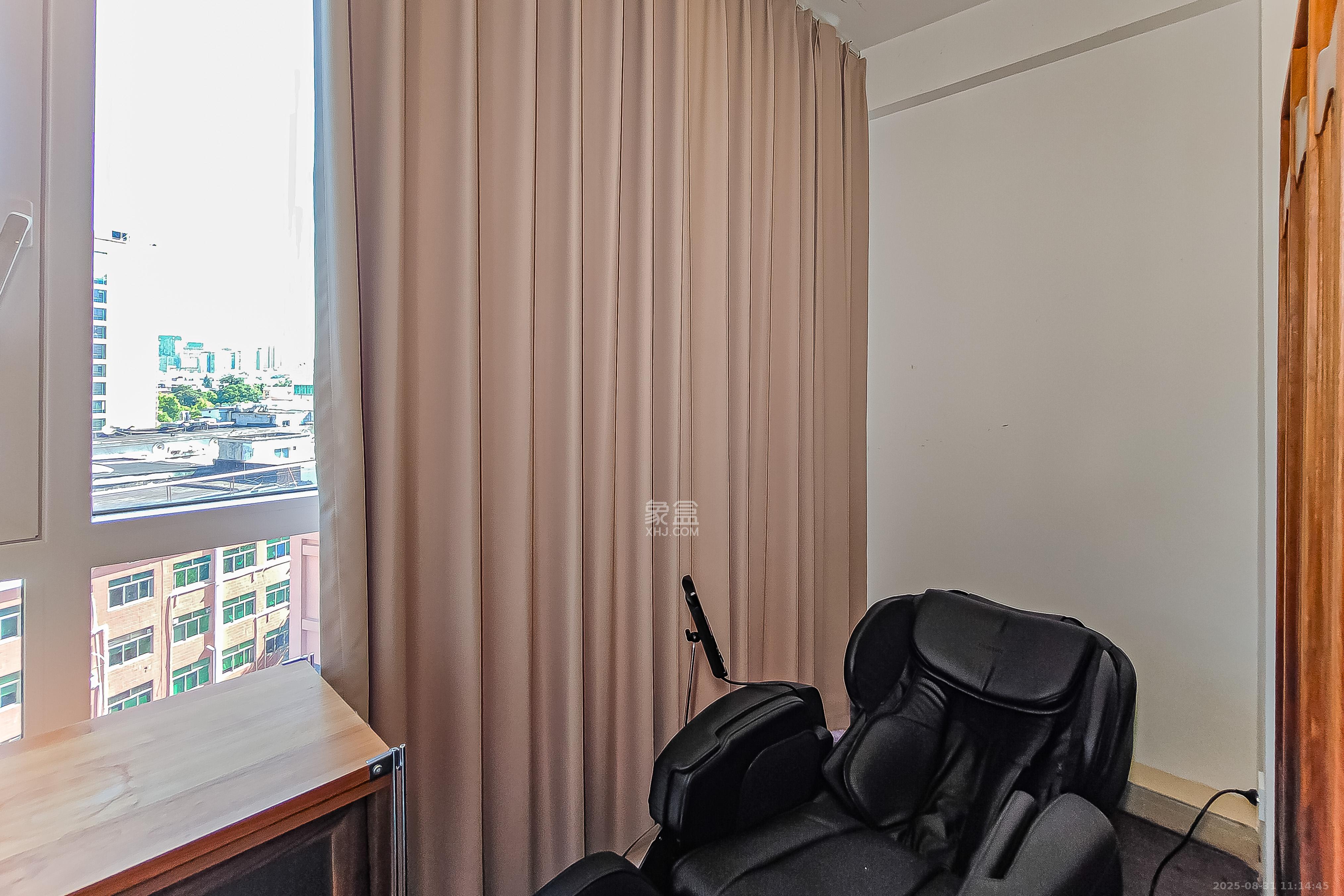 宏泽佳园  5室2厅3卫    298.0万其他