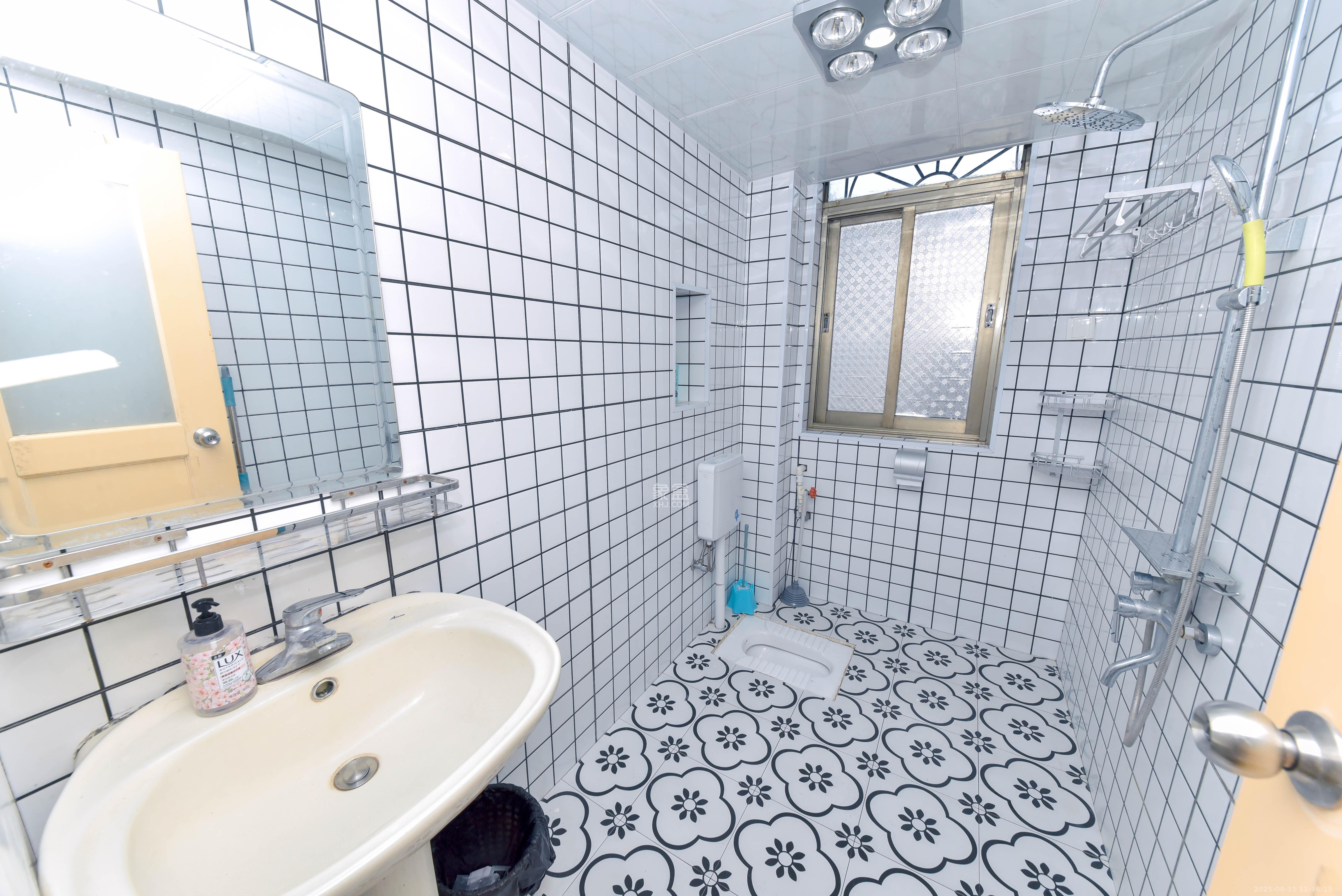 湘农桥社区  3室2厅1卫    3000.0元/月室内图