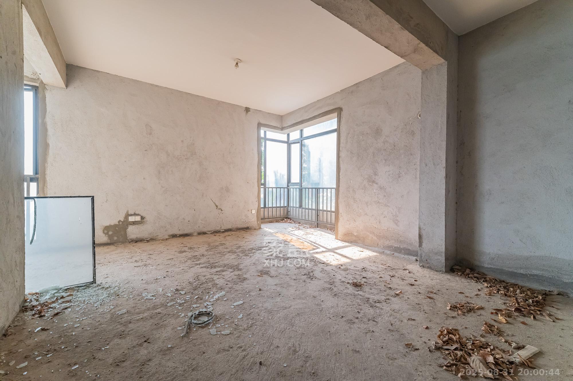 松雅湖金岸  3室2厅1卫    118.0万其他