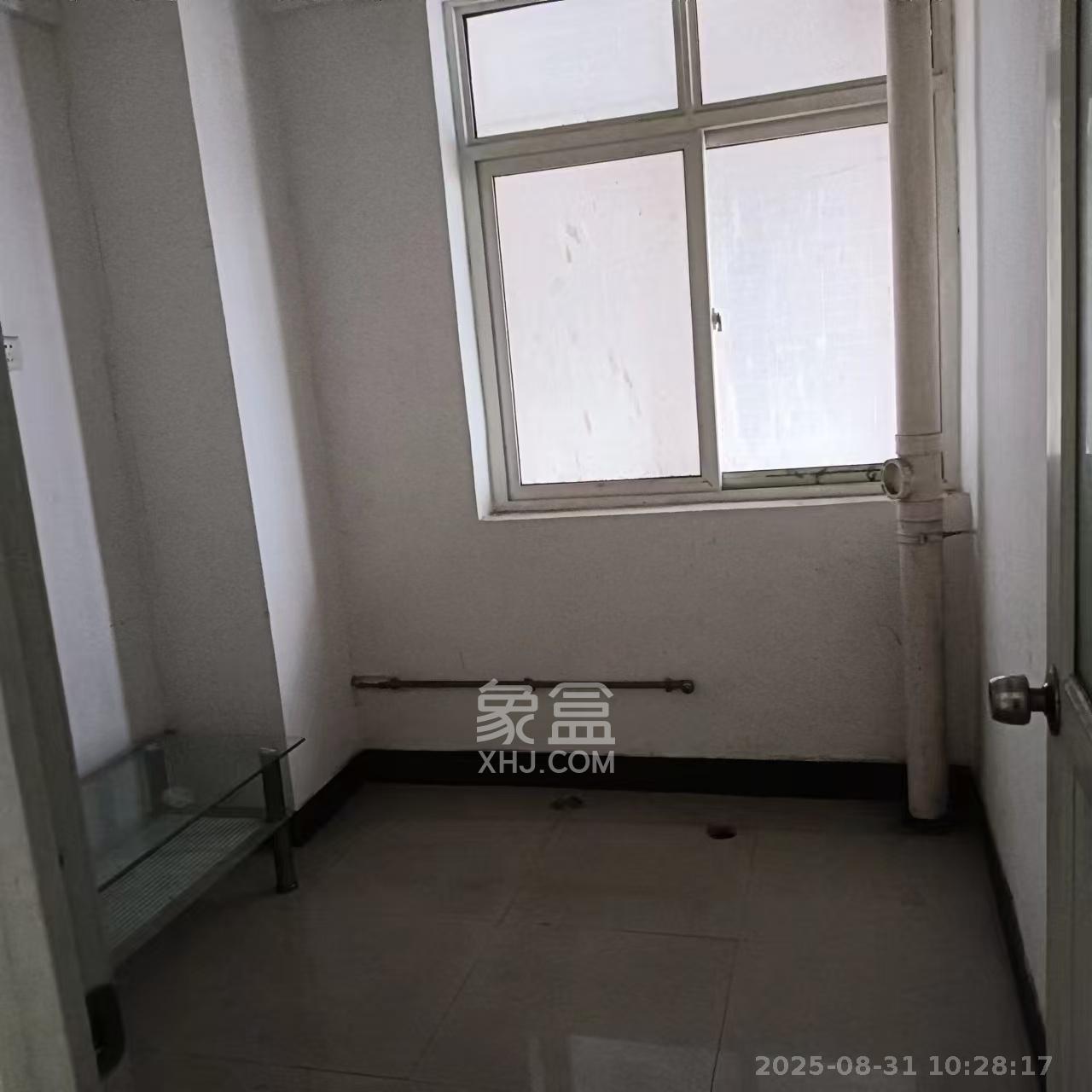 国储电脑城 2室1厅1卫 1700.0元/月 国储电脑城 2室1厅1卫 1700.0元/月室内图