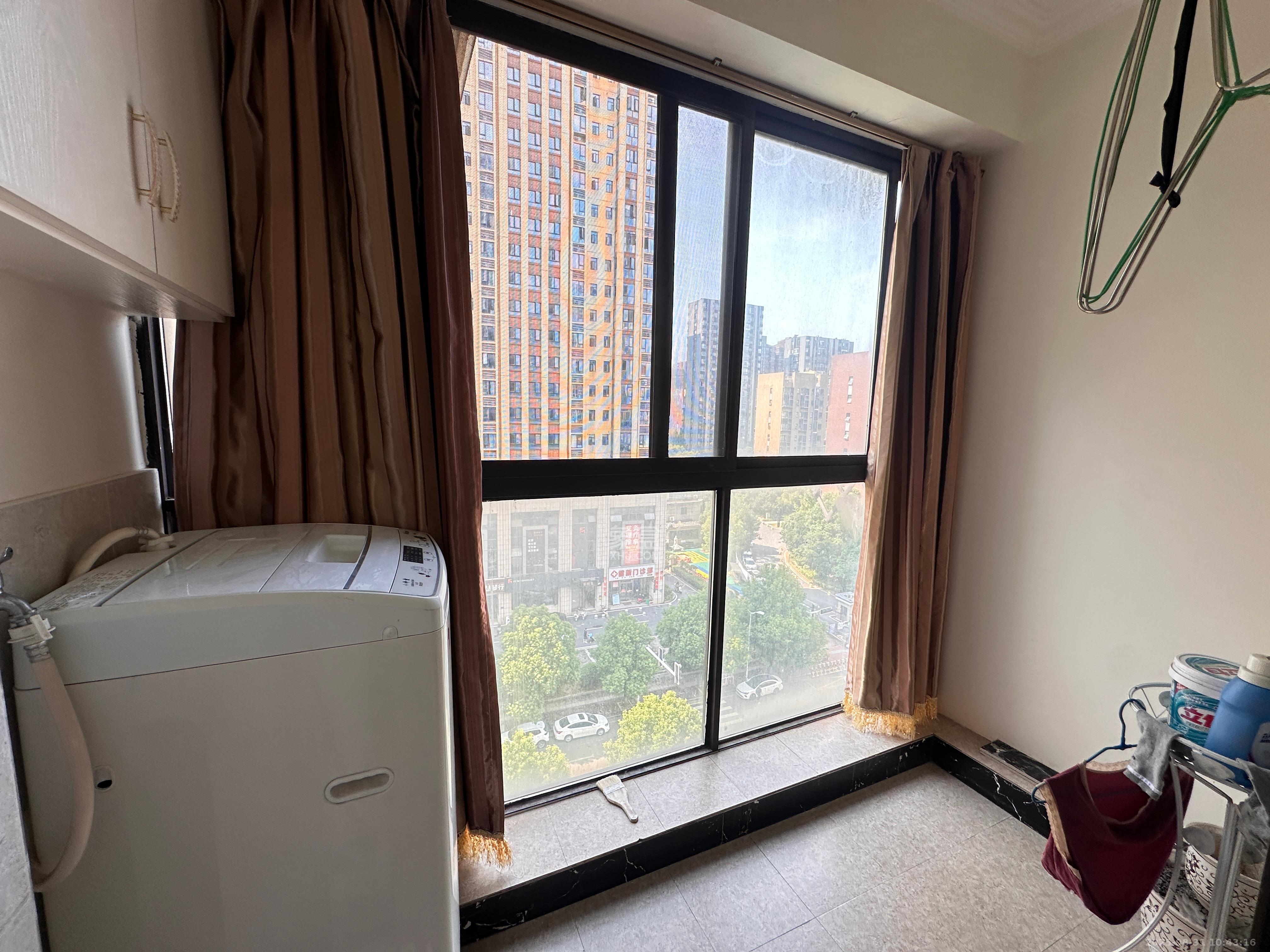 雨花公馆(紫苔名苑)  3室2厅1卫    3100.0元/月室内图