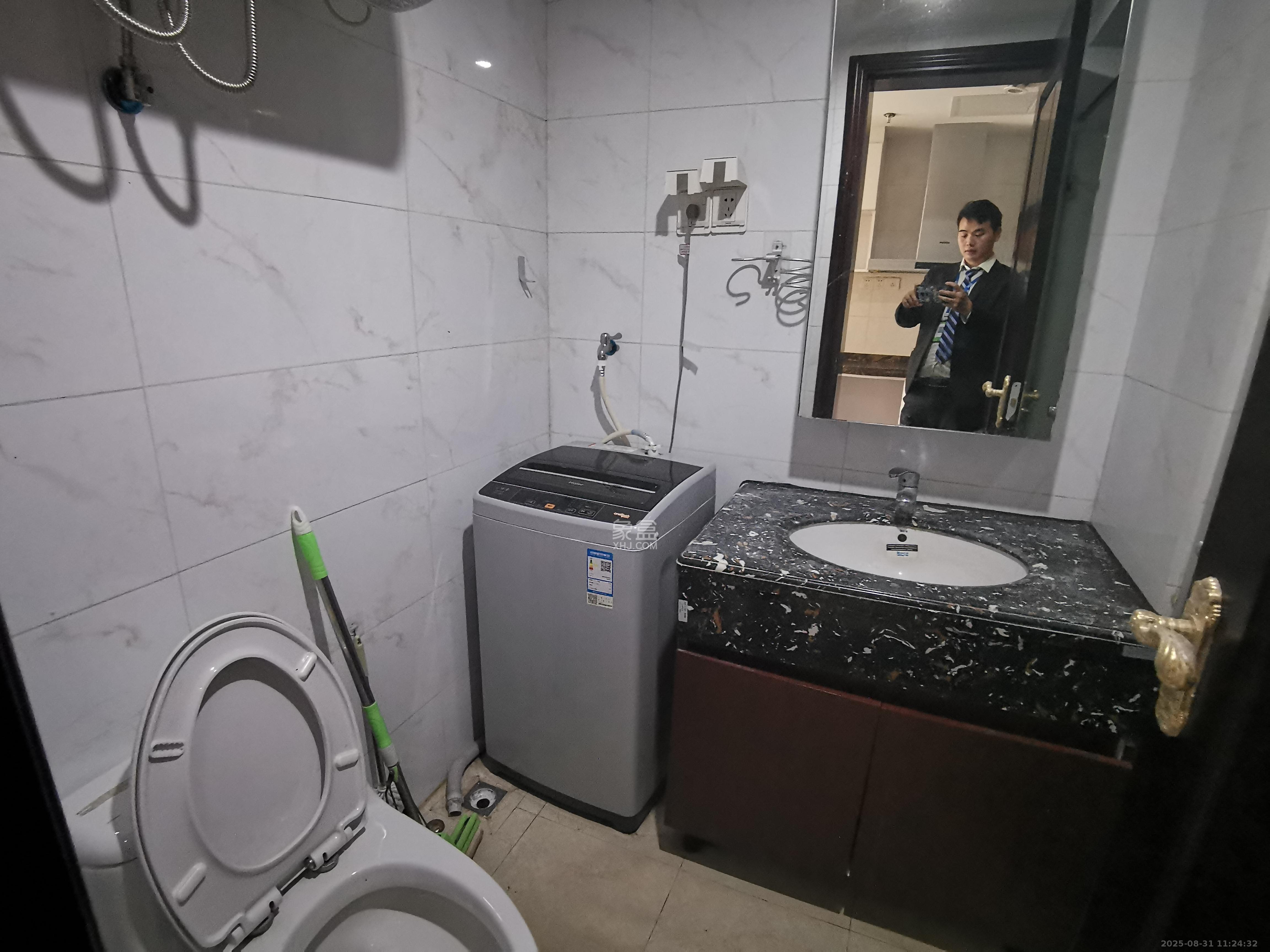 恒大御景湾  1室1厅1卫    1700.0元/月室内图