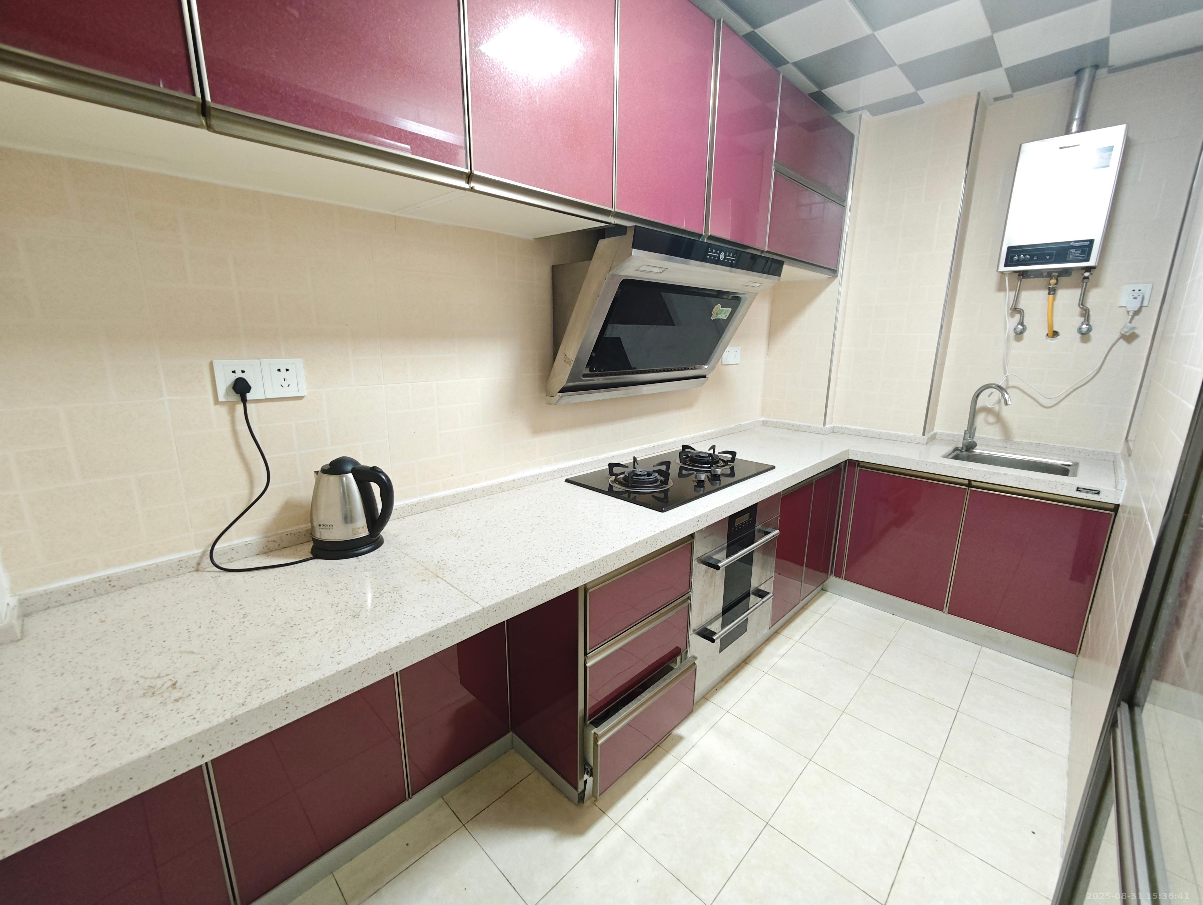 融科东南海 1室2厅1卫 2050.0元/月 融科东南海 1室2厅1卫 2050.0元/月室内图