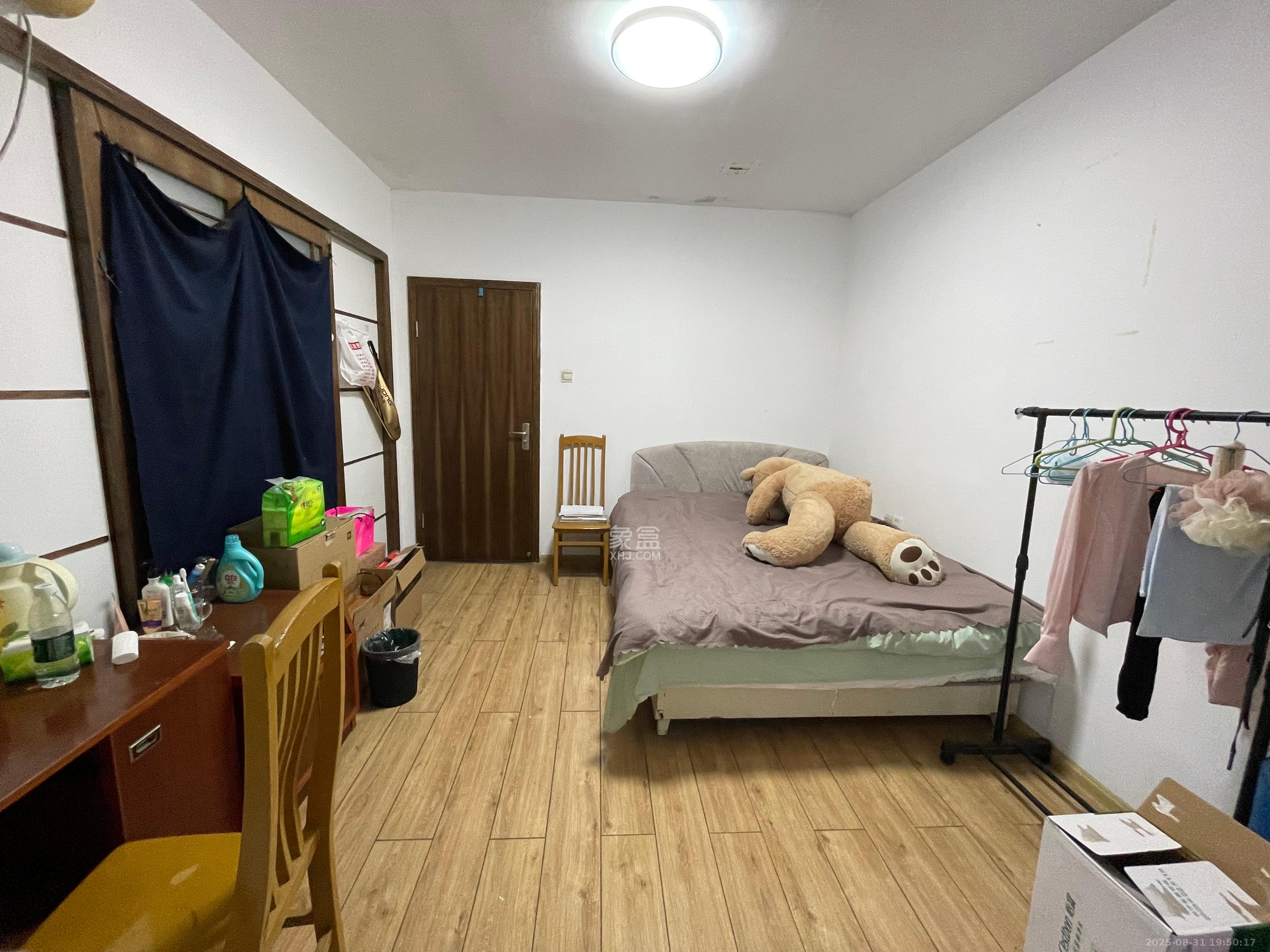 绿洲景芳  1室2厅1卫    800.0元/月 绿洲景芳  1室2厅1卫    800.0元/月室内图