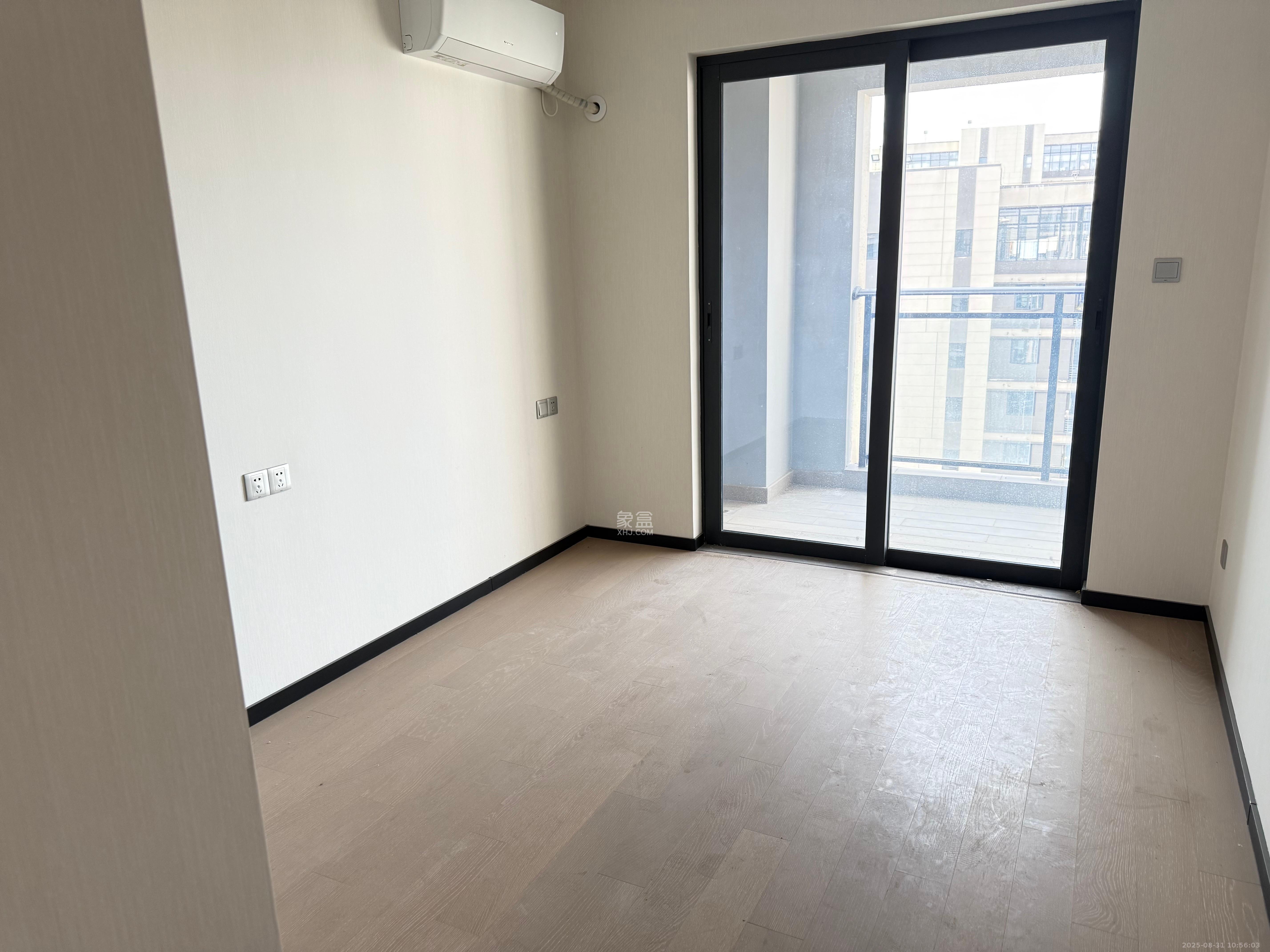 中海阅溪府  4室2厅2卫    3300.0元/月 中海阅溪府  4室2厅2卫    3300.0元/月室内图