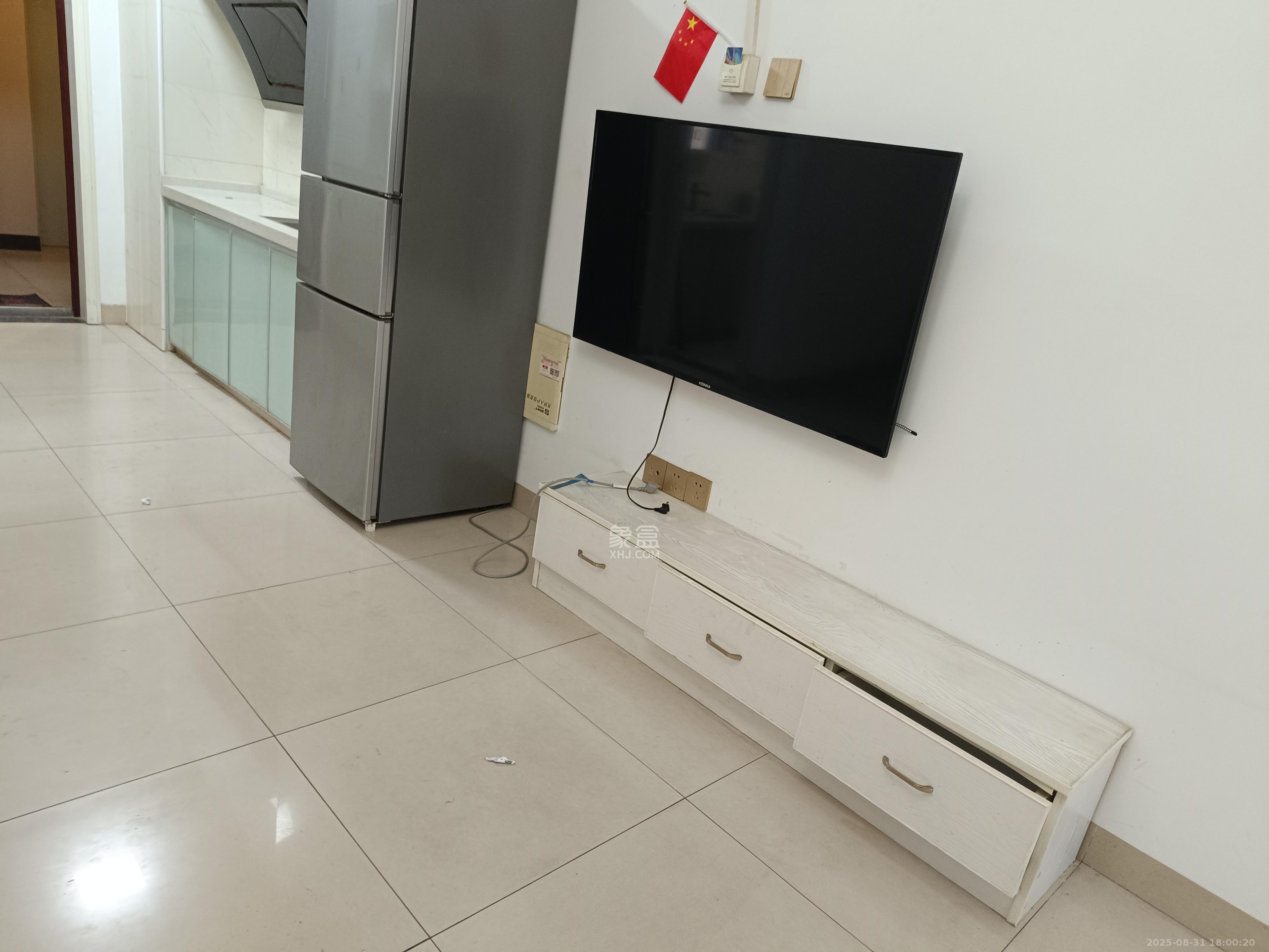 新世界广场  1室1厅1卫    1600.0元/月 新世界广场  1室1厅1卫    1600.0元/月室内图