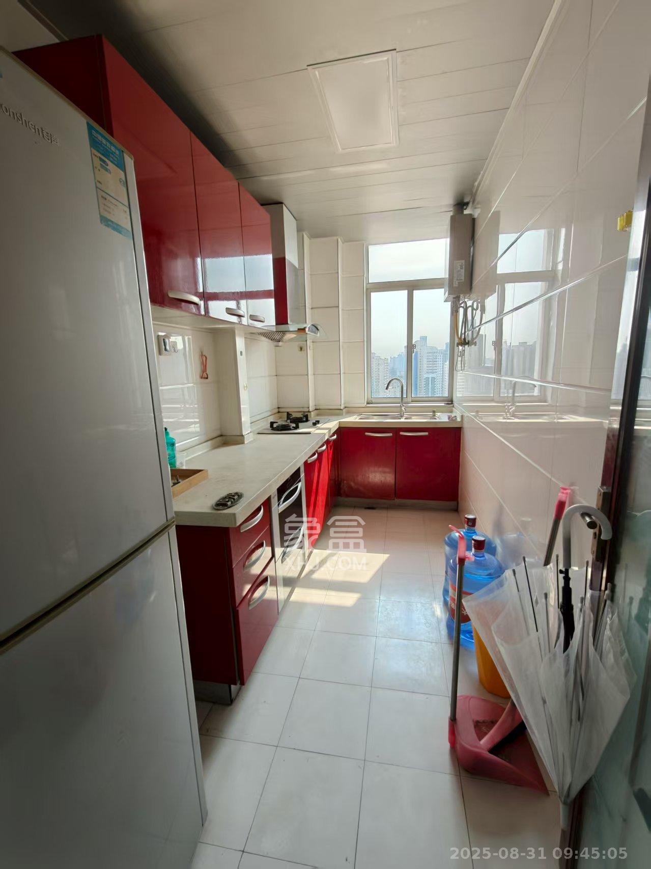 君临国际  2室1厅1卫    3800.0元/月 君临国际  2室1厅1卫    3800.0元/月室内图