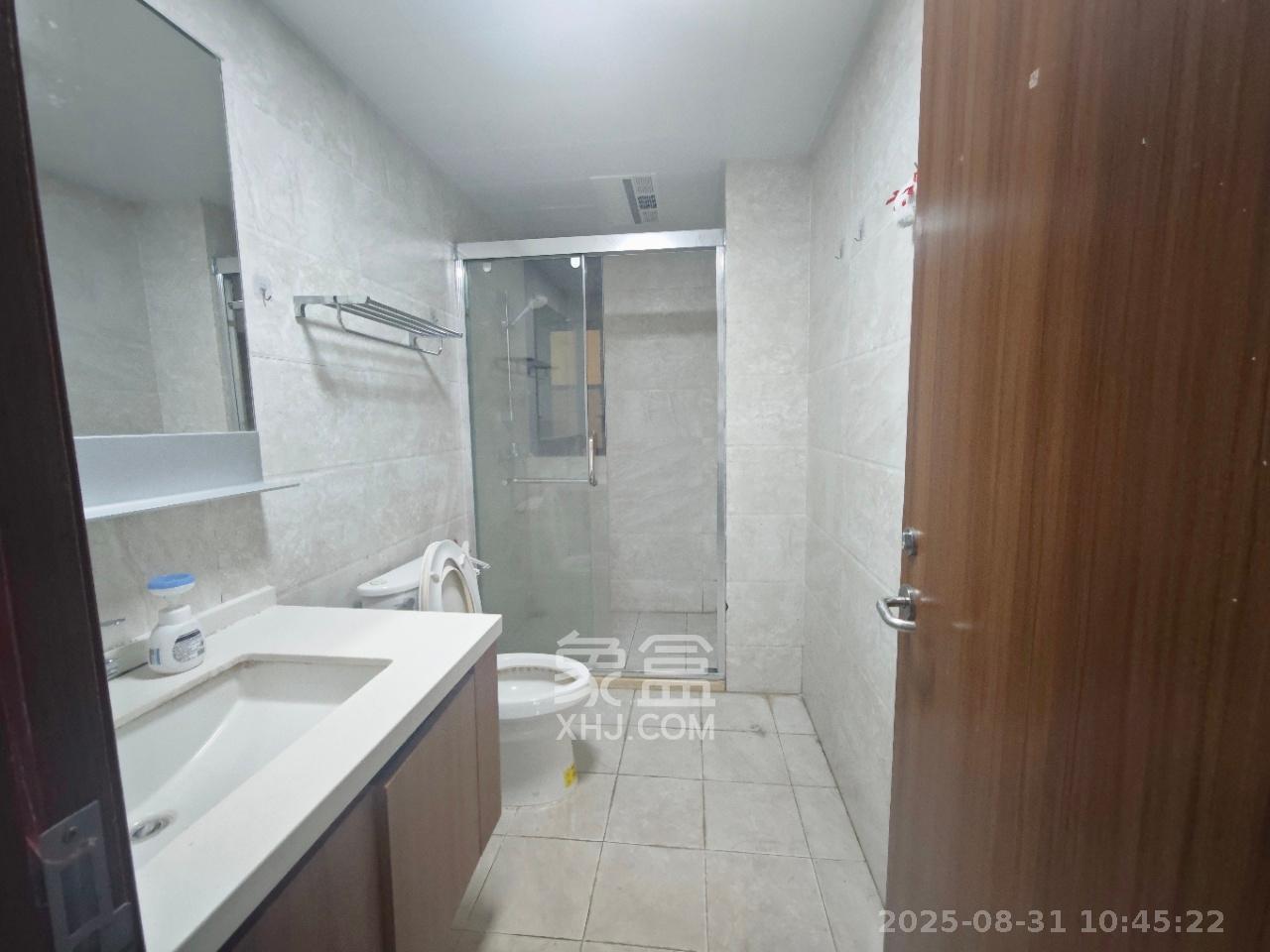 君合天玺 3室2厅2卫 3600.0元/月 君合天玺 3室2厅2卫 3600.0元/月室内图