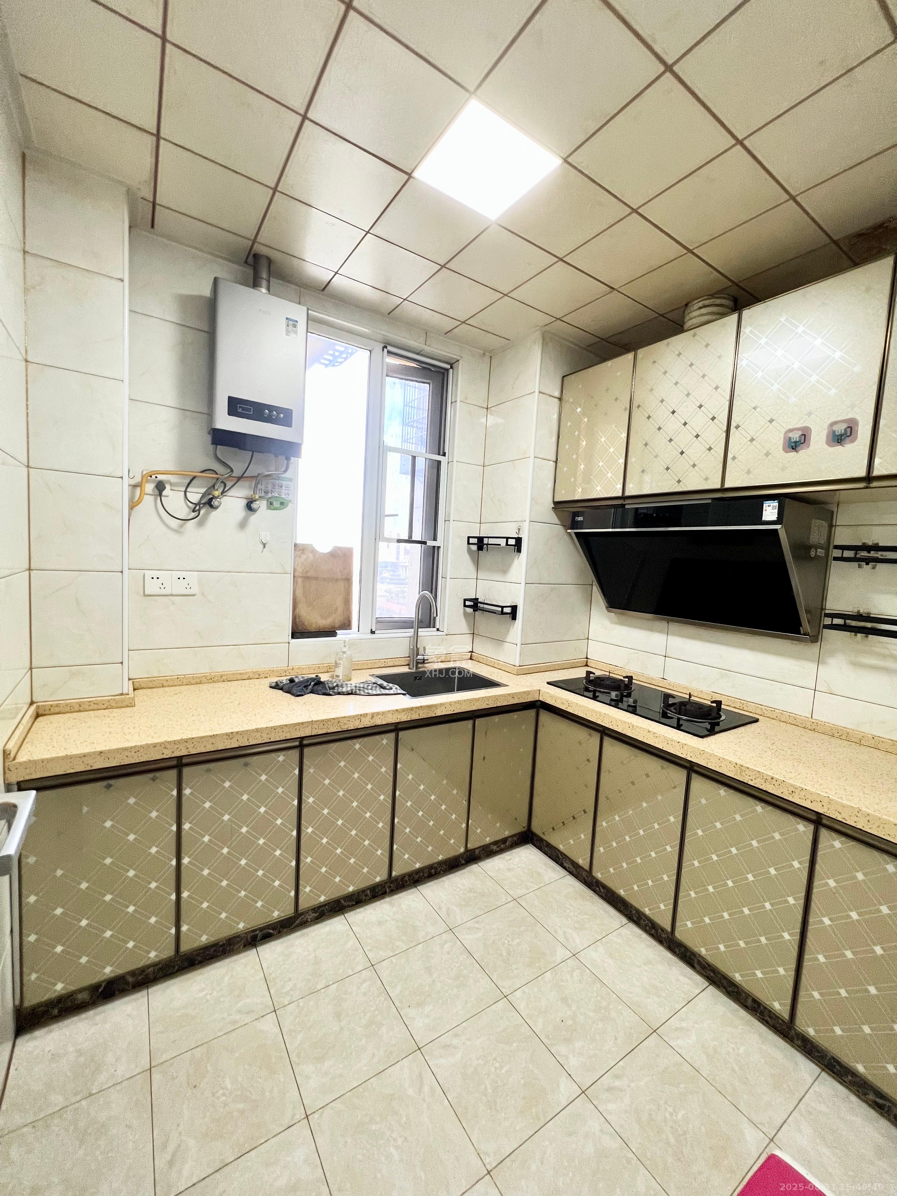 荷韵园 2室2厅1卫 1600.0元/月 荷韵园 2室2厅1卫 1600.0元/月室内图