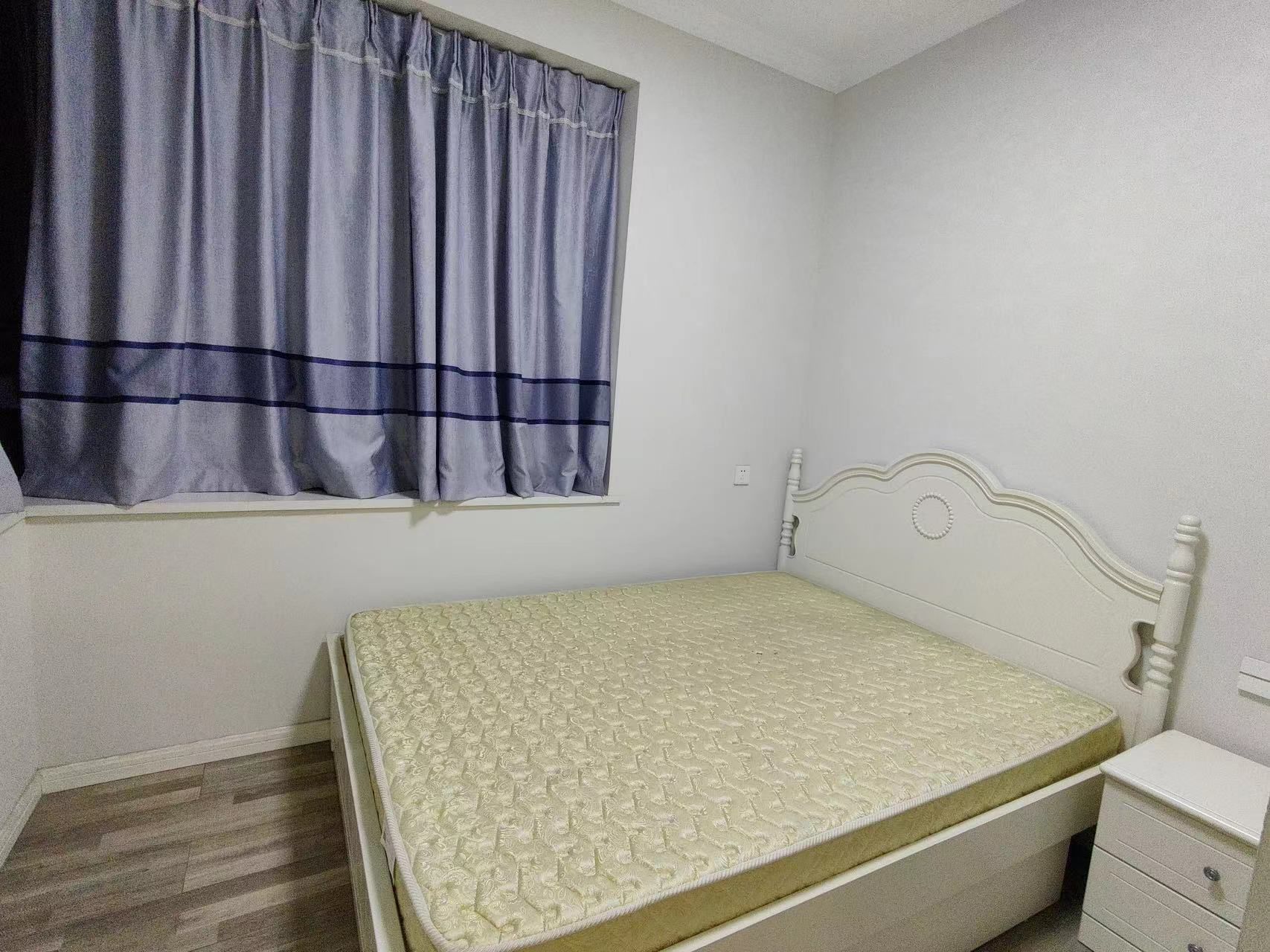 融冠亲城  3室2厅1卫    2500.0元/月室内图