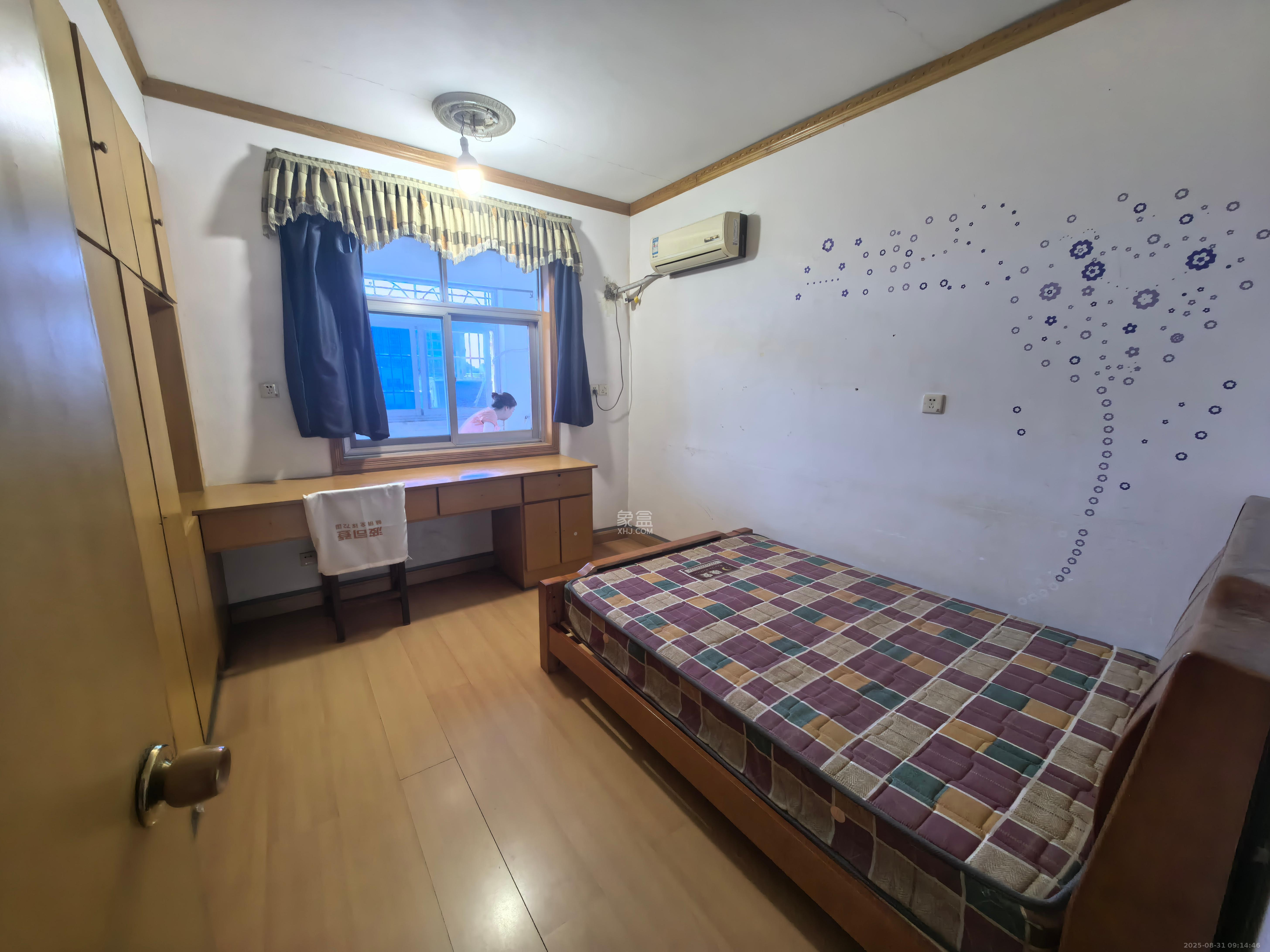 丝茅冲邮电二巷  2室1厅1卫    1400.0元/月 丝茅冲邮电二巷  2室1厅1卫    1400.0元/月室内图