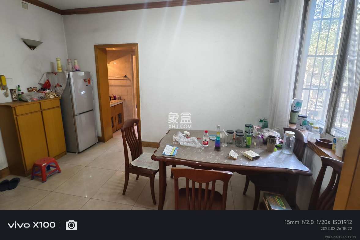 金科园  3室2厅1卫    2200.0元/月 金科园  3室2厅1卫    2200.0元/月室内图