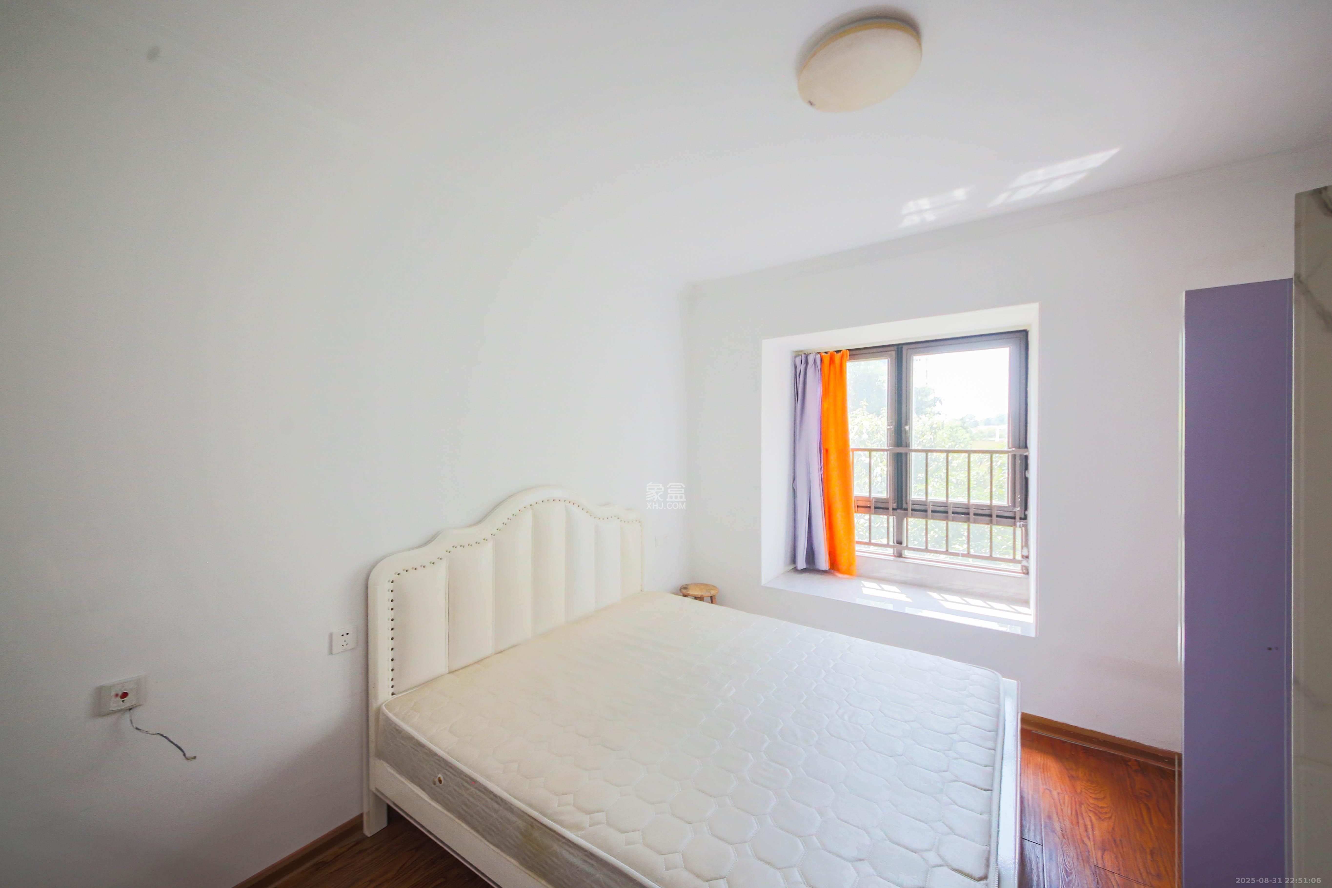 龙湖春江悦茗  4室2厅2卫    160.0万 龙湖春江悦茗  4室2厅2卫    160.0万卧室