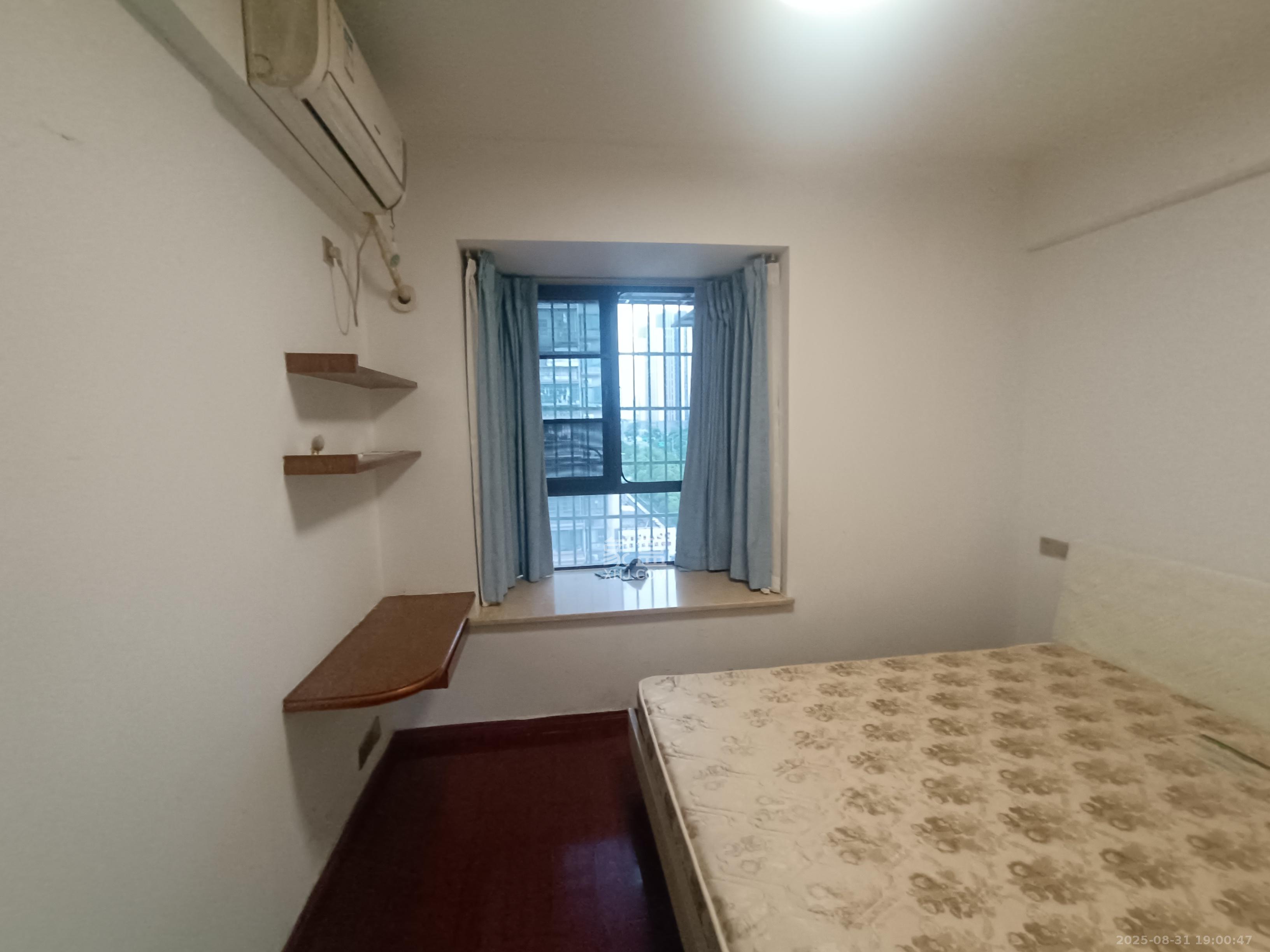 茶山馨苑  3室2厅2卫   2800.00元/月室内图