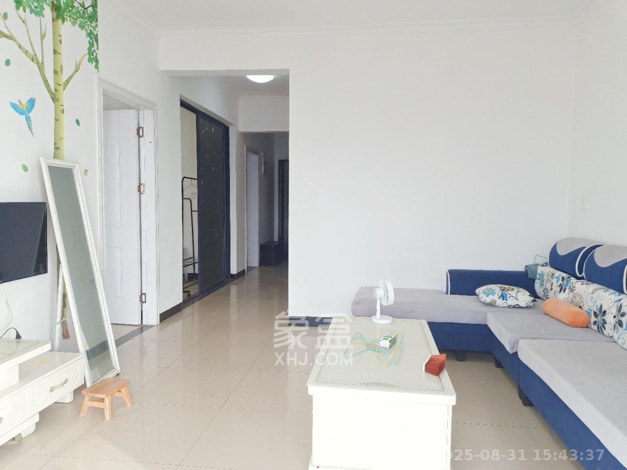 中南红领邦(红星嘉和苑) 3室2厅1卫 1900.0元/月 中南红领邦(红星嘉和苑) 3室2厅1卫 1900.0元/月室内图