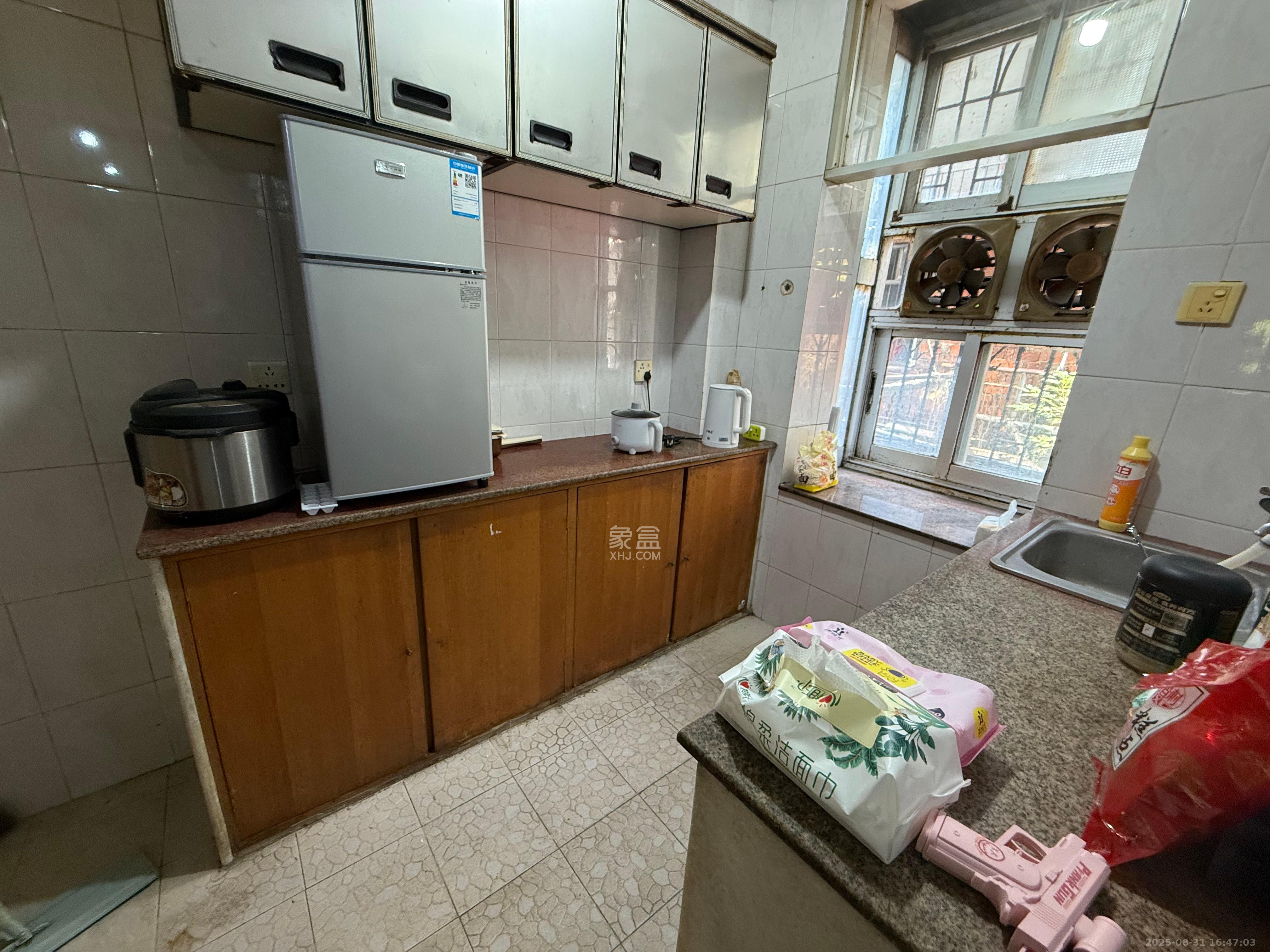 永红村宿舍  2室1厅1卫    1280.0元/月室内图