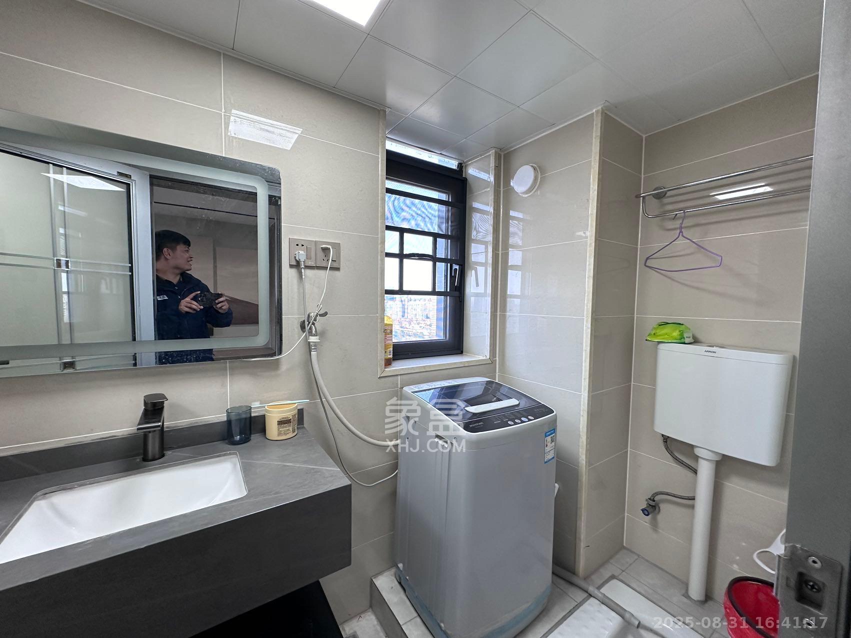 弘坤云寓  1室1厅1卫    2600.0元/月 弘坤云寓  1室1厅1卫    2600.0元/月室内图