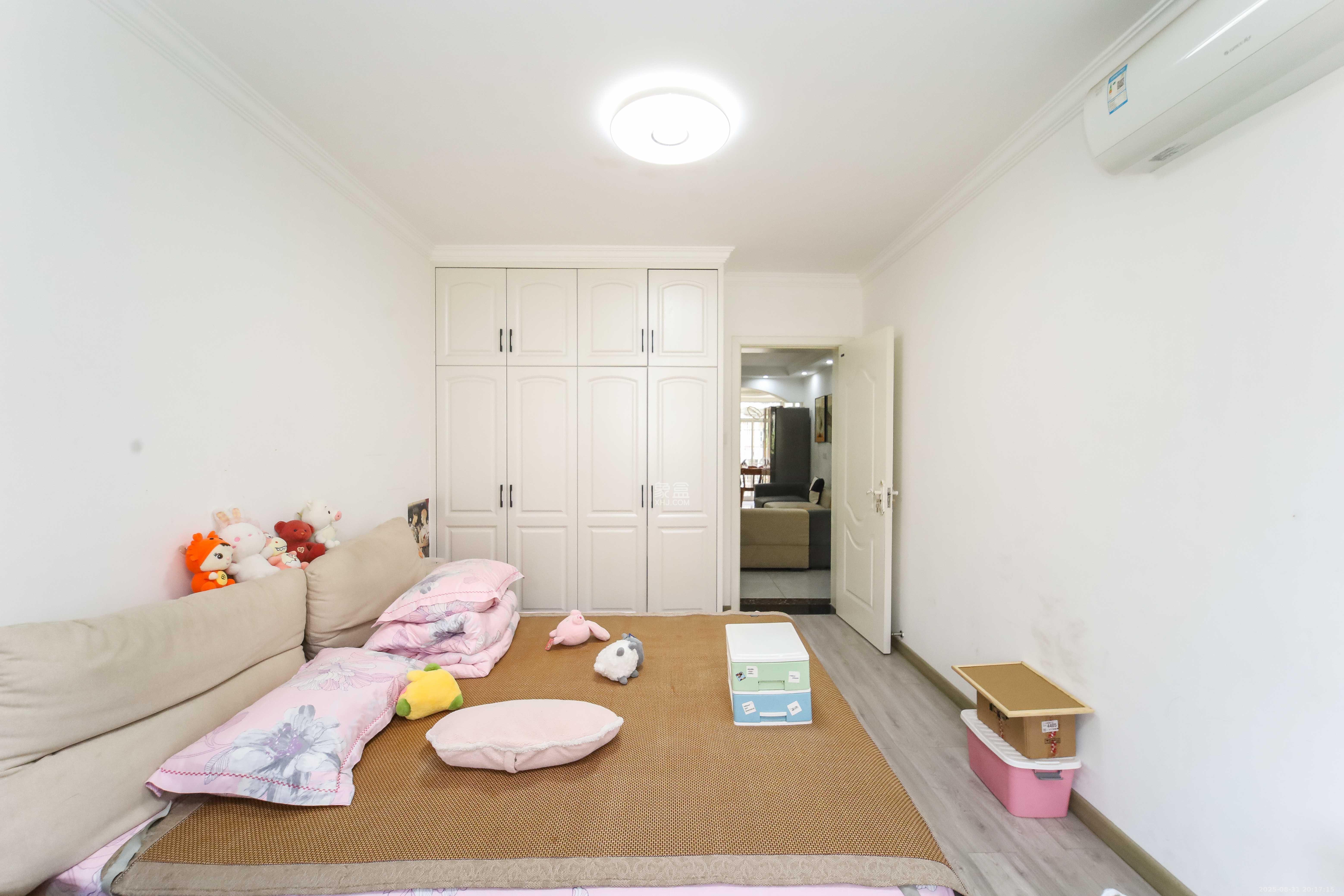 马王堆社区七片  3室2厅1卫    58.0万卧室