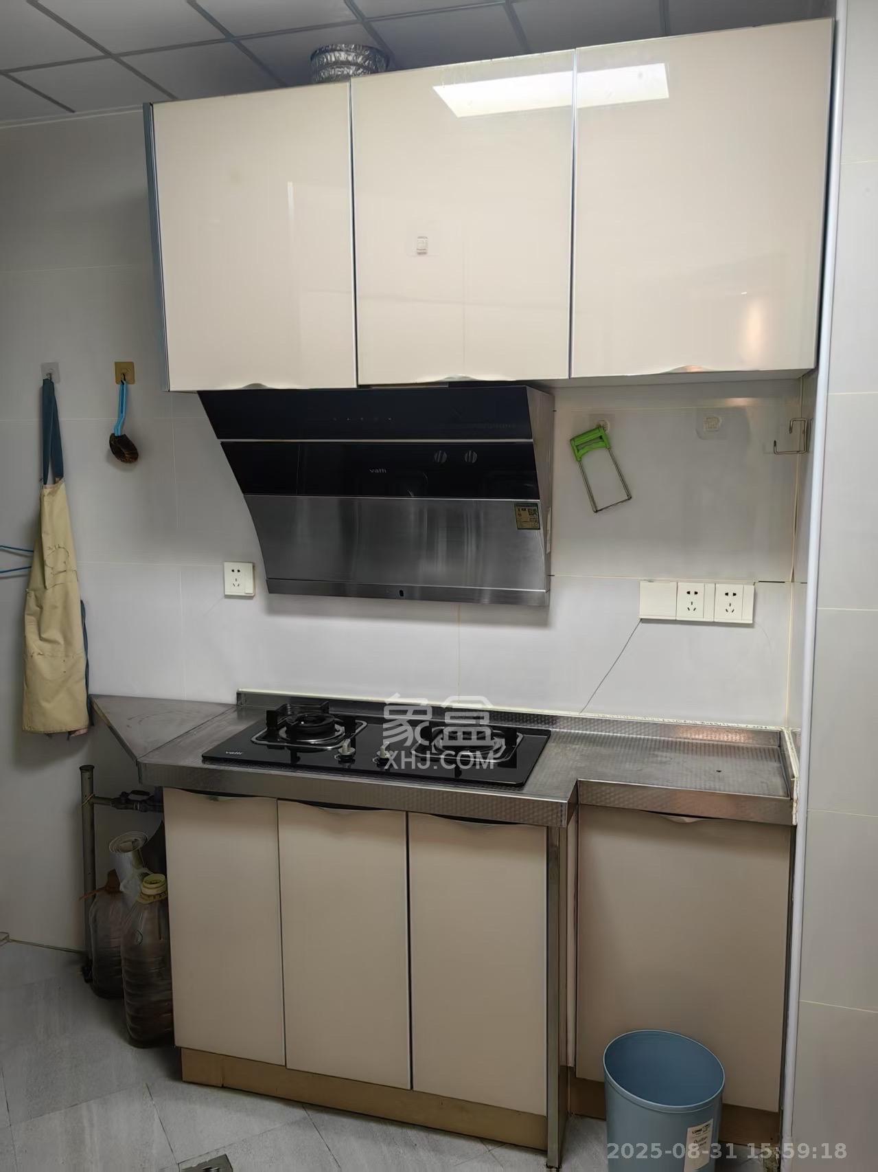 东方航标  2室2厅1卫   1700.00元/月室内图